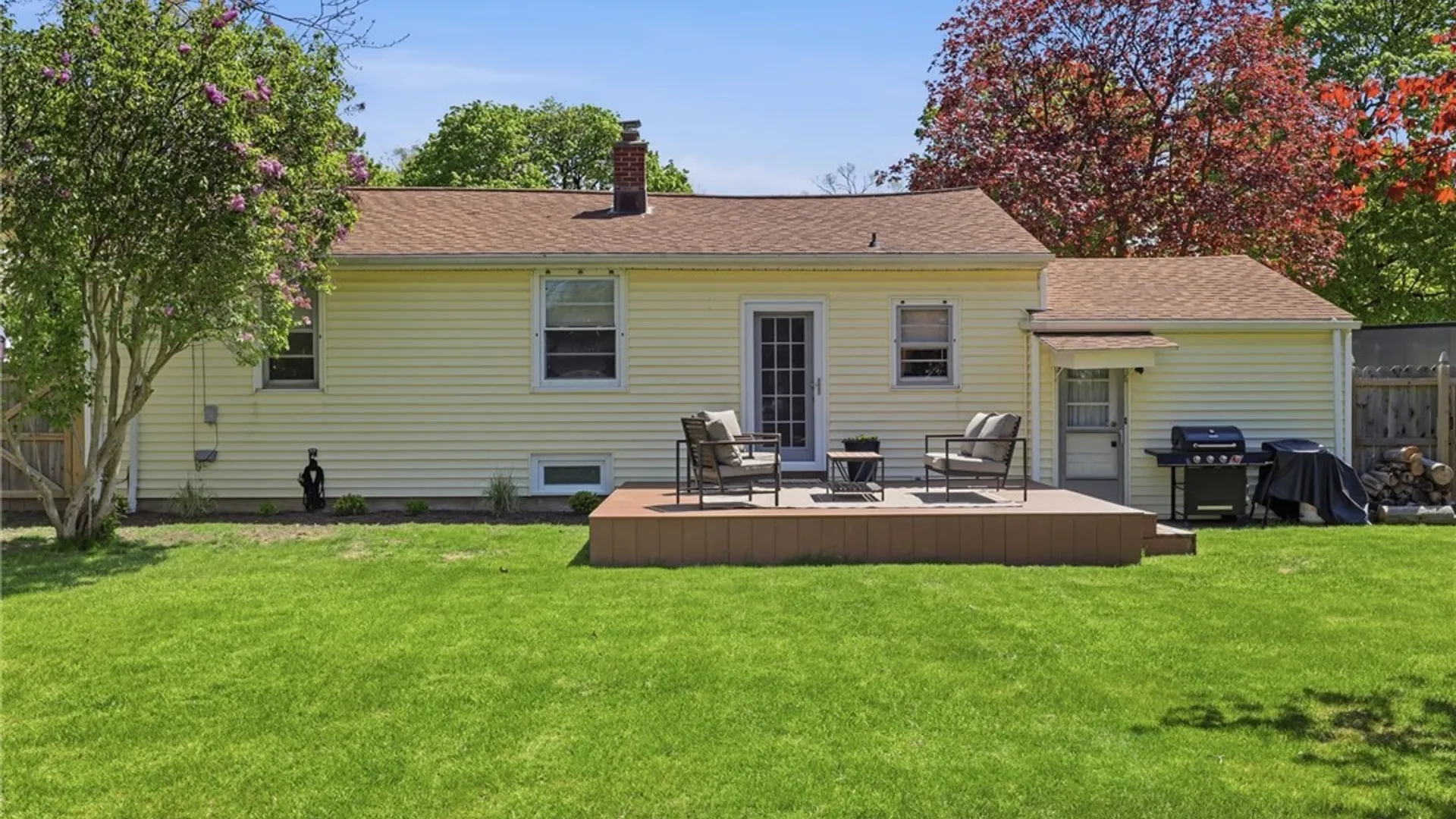 Property at 4320 Cameron Drive, Clarence, NY 14221 18