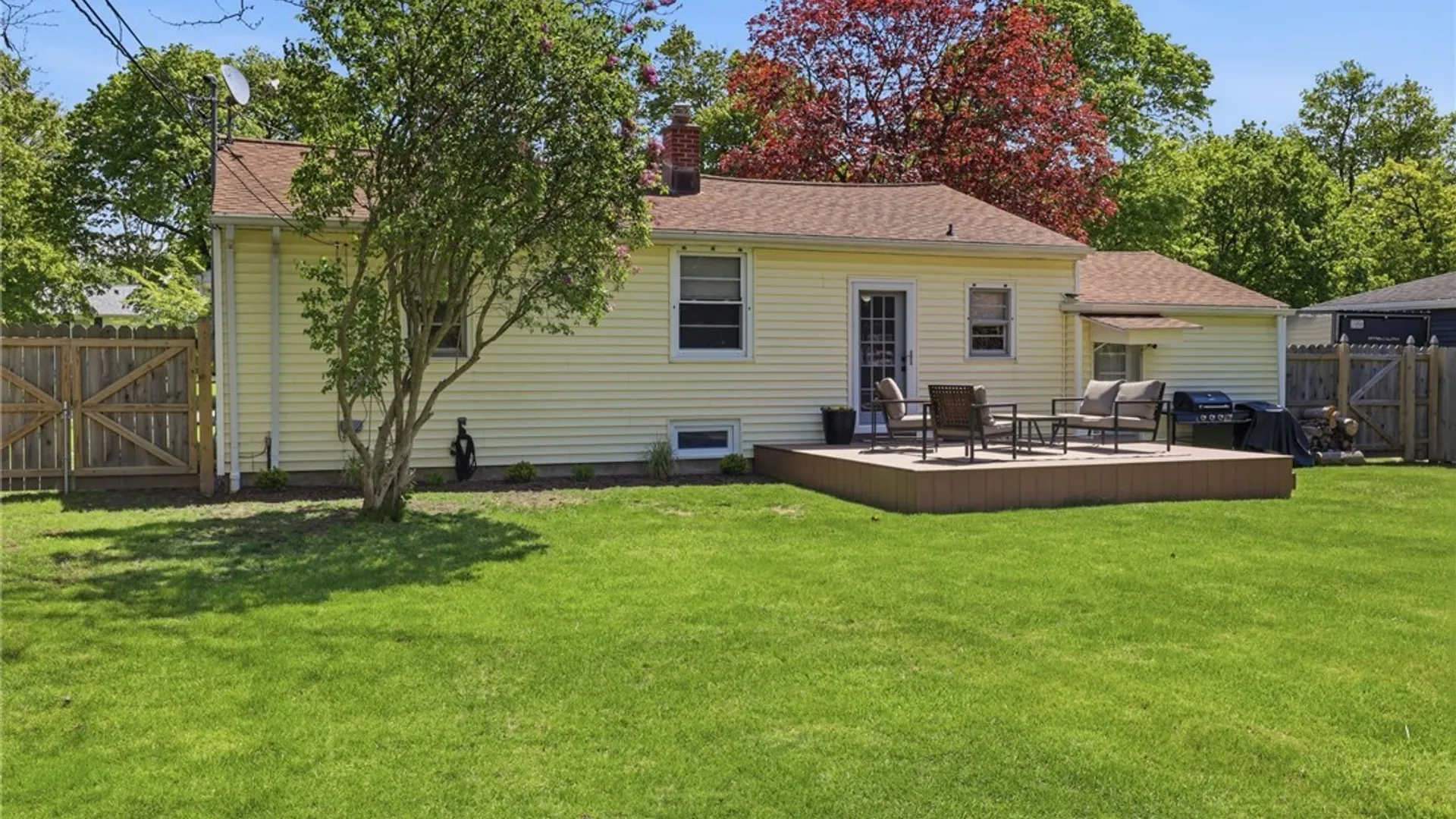 Property at 4320 Cameron Drive, Clarence, NY 14221 19