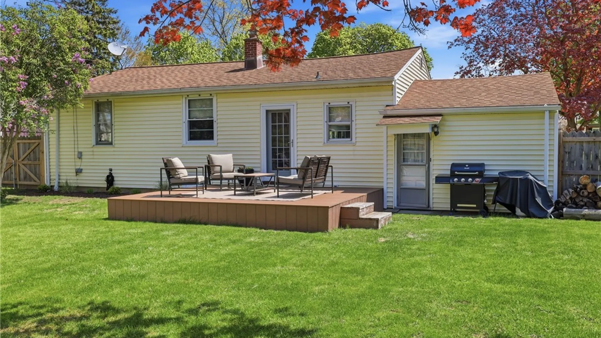 Property at 4320 Cameron Drive, Clarence, NY 14221 20