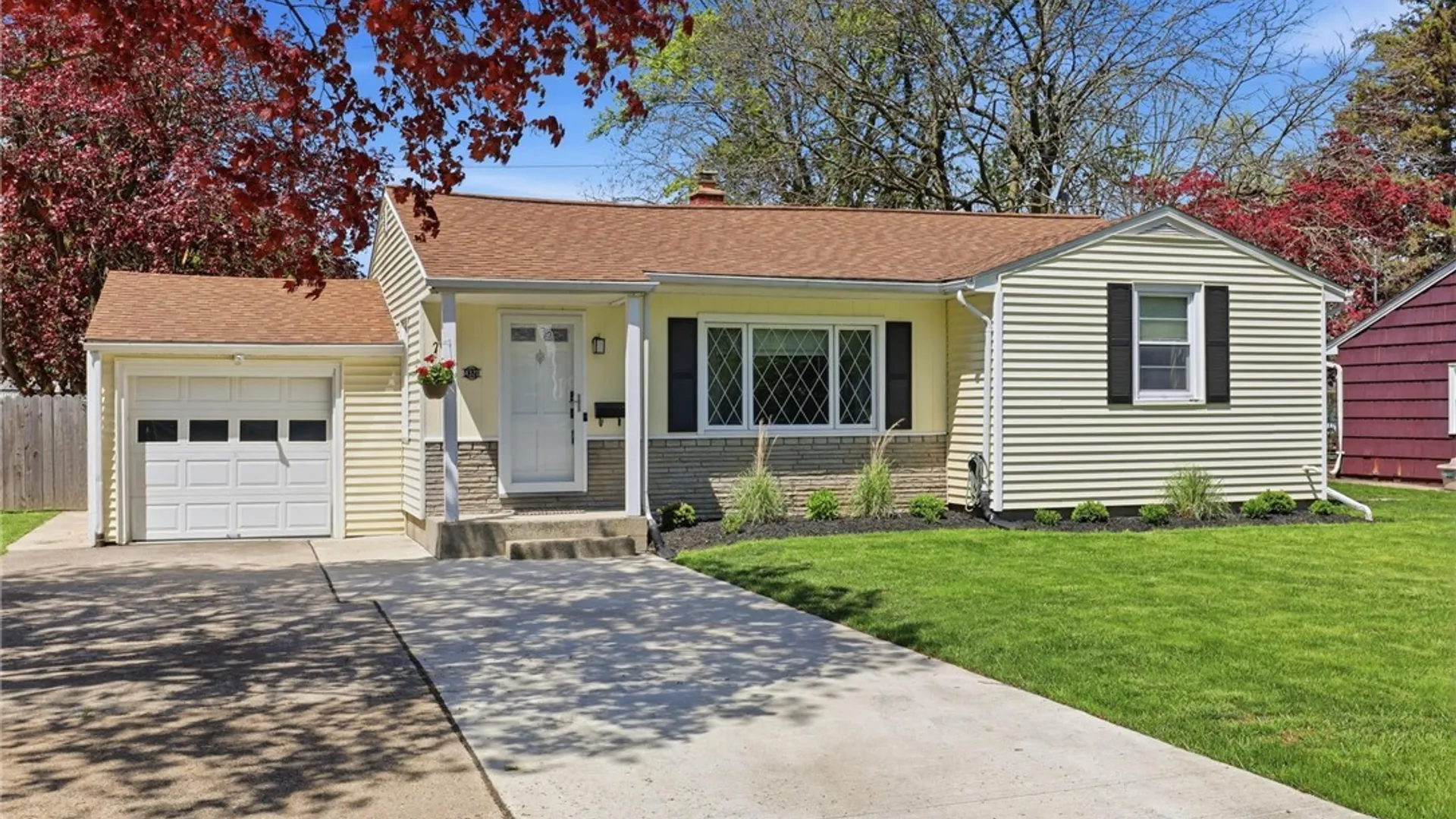 Property at 4320 Cameron Drive, Clarence, NY 14221 4