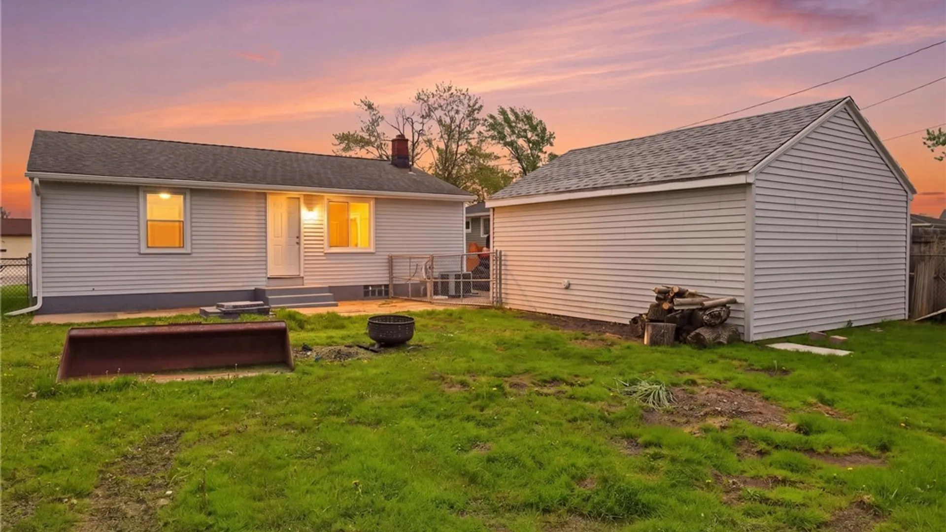Property at 24 Patton Lane, Cheektowaga, NY 14225 2
