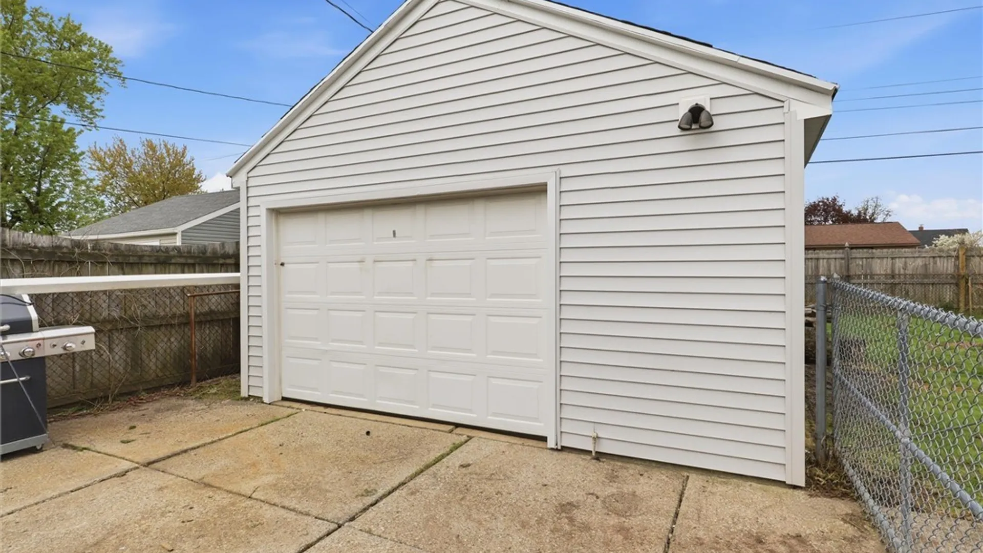 Property at 24 Patton Lane, Cheektowaga, NY 14225 26
