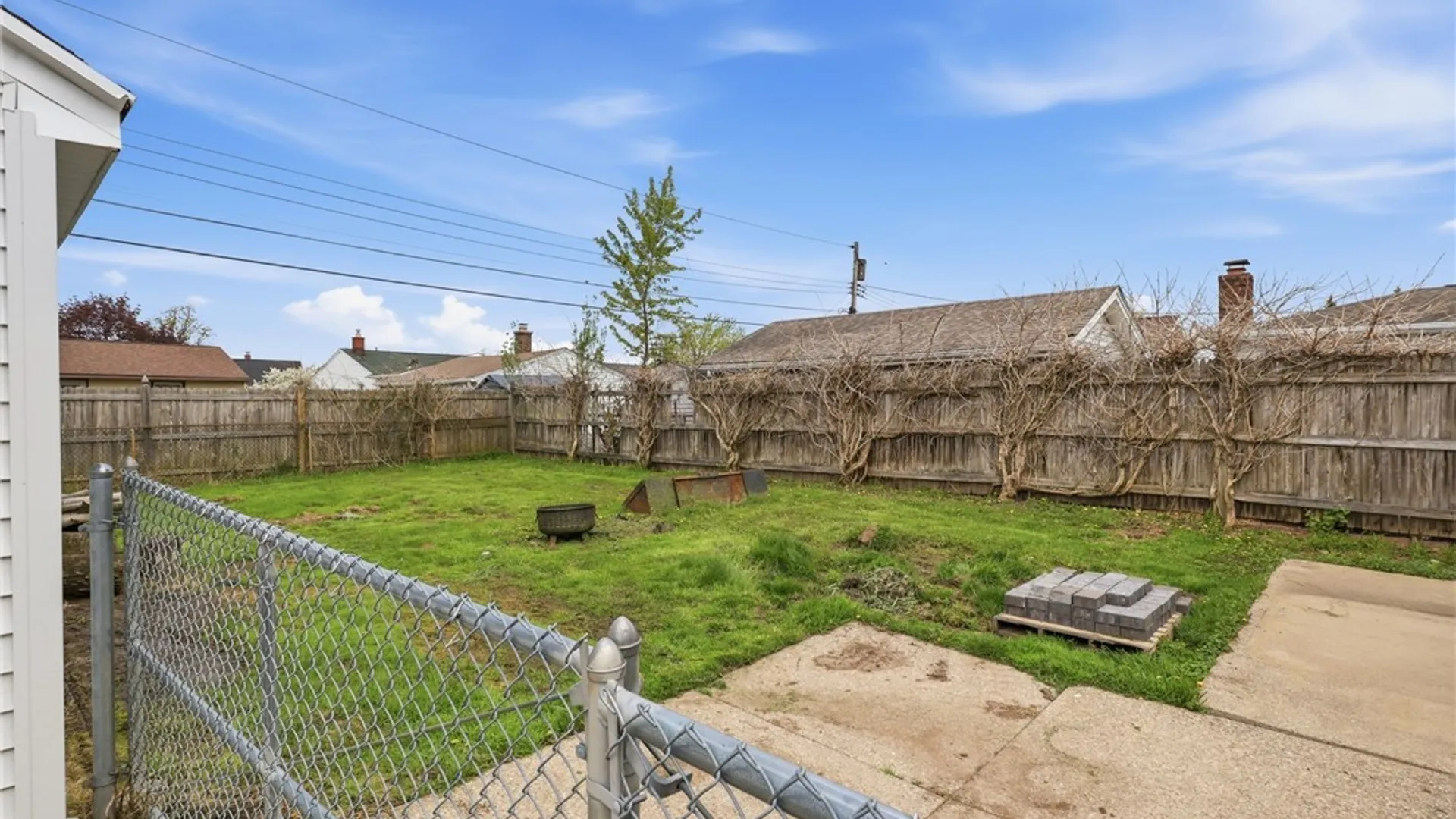 Property at 24 Patton Lane, Cheektowaga, NY 14225 29