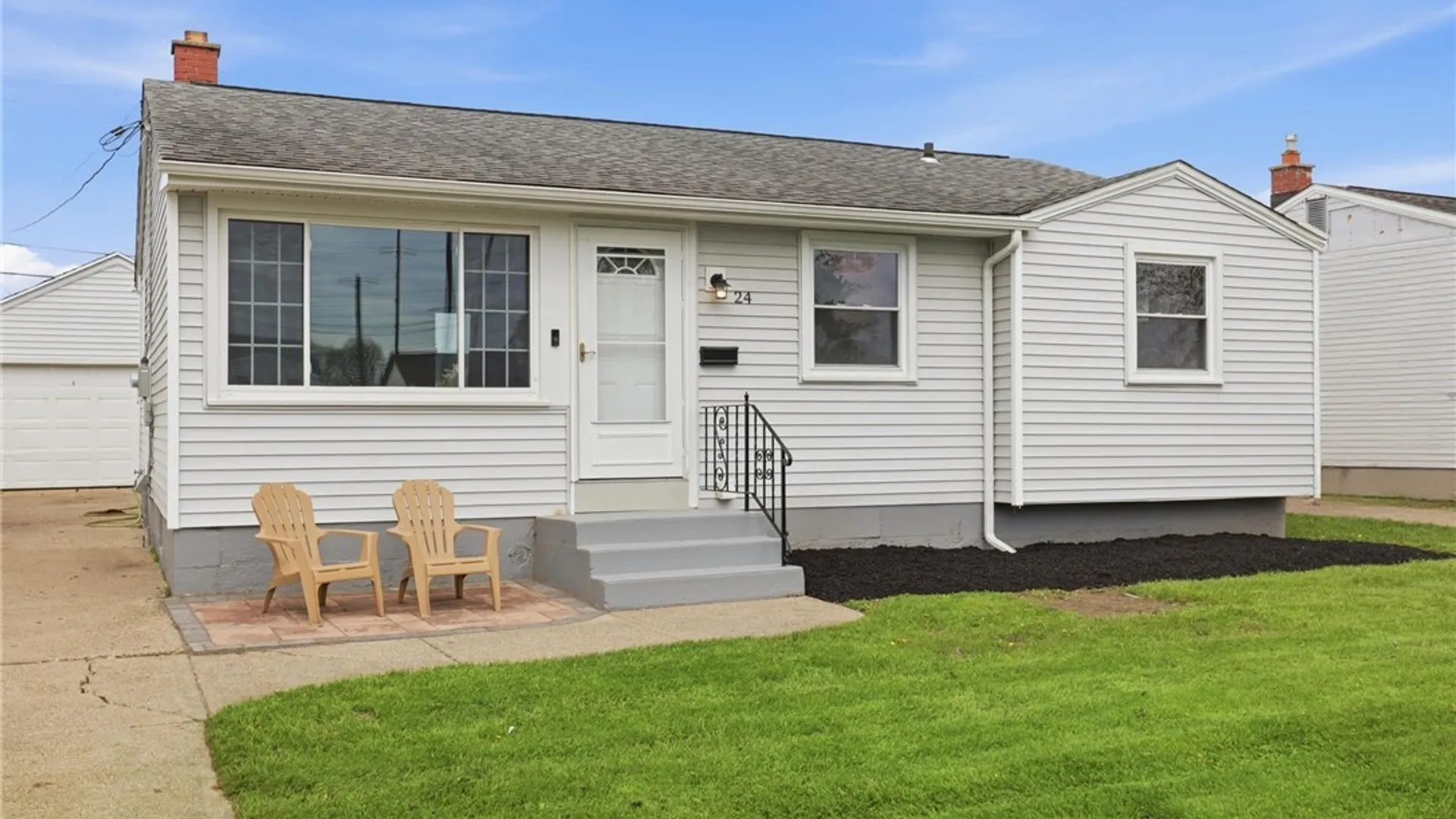 Property at 24 Patton Lane, Cheektowaga, NY 14225 4