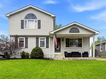 Property at 382 Mcconkey Drive, Tonawanda, NY 14223