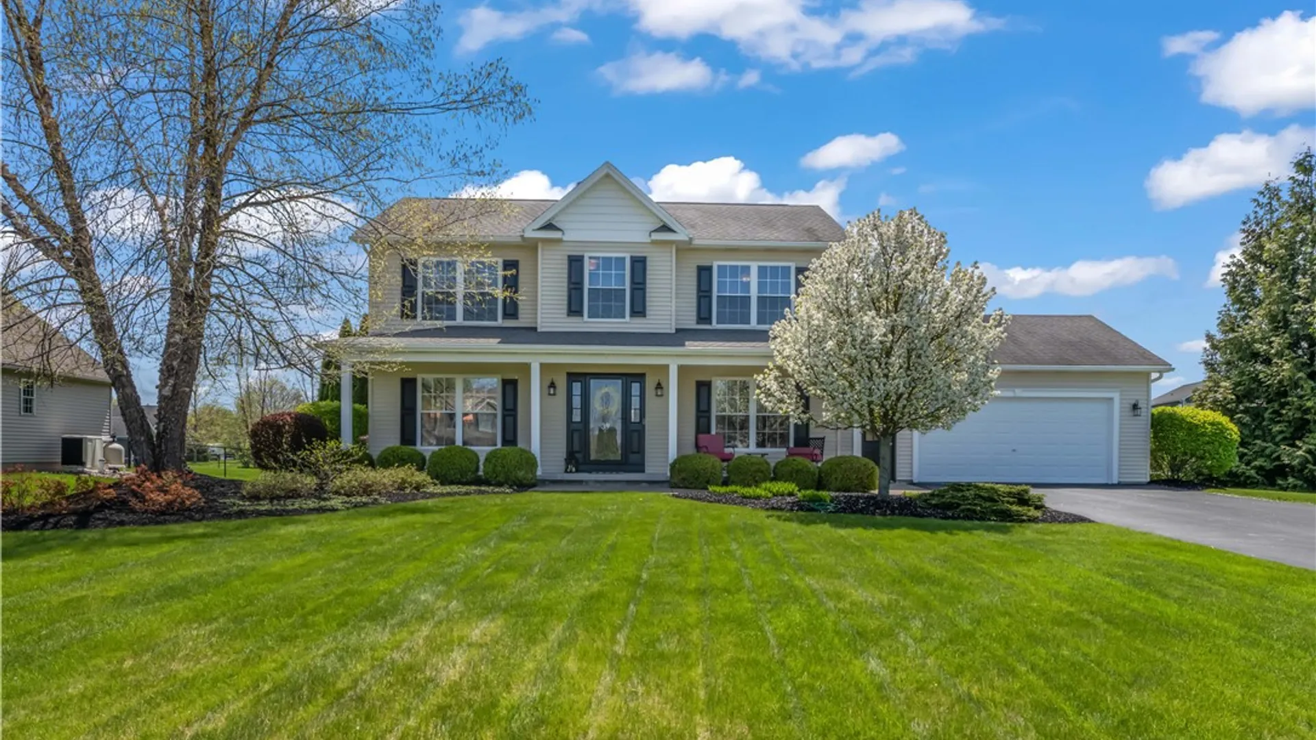 Property at 39 Summertime Trail, Parma, NY 14468 4