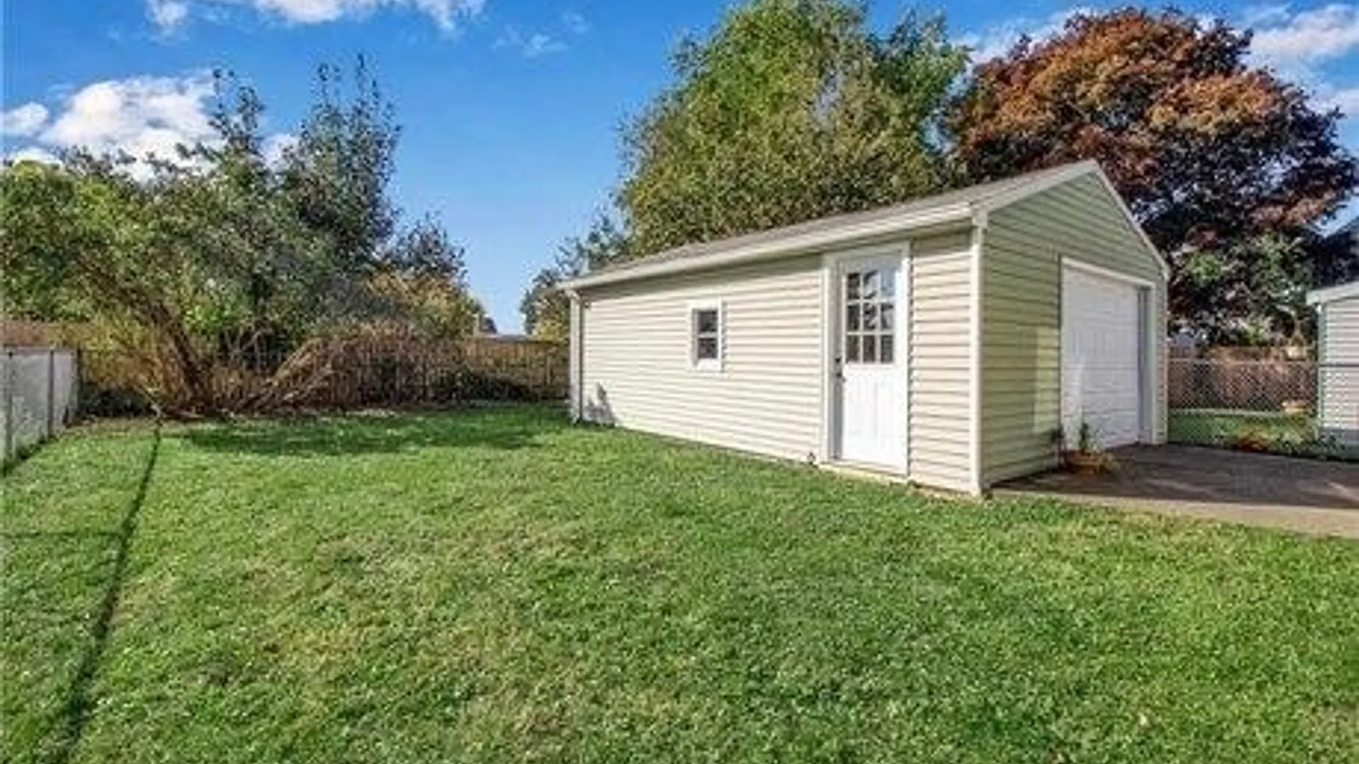 Property at 17 Houston Street, Buffalo, NY 14220 2