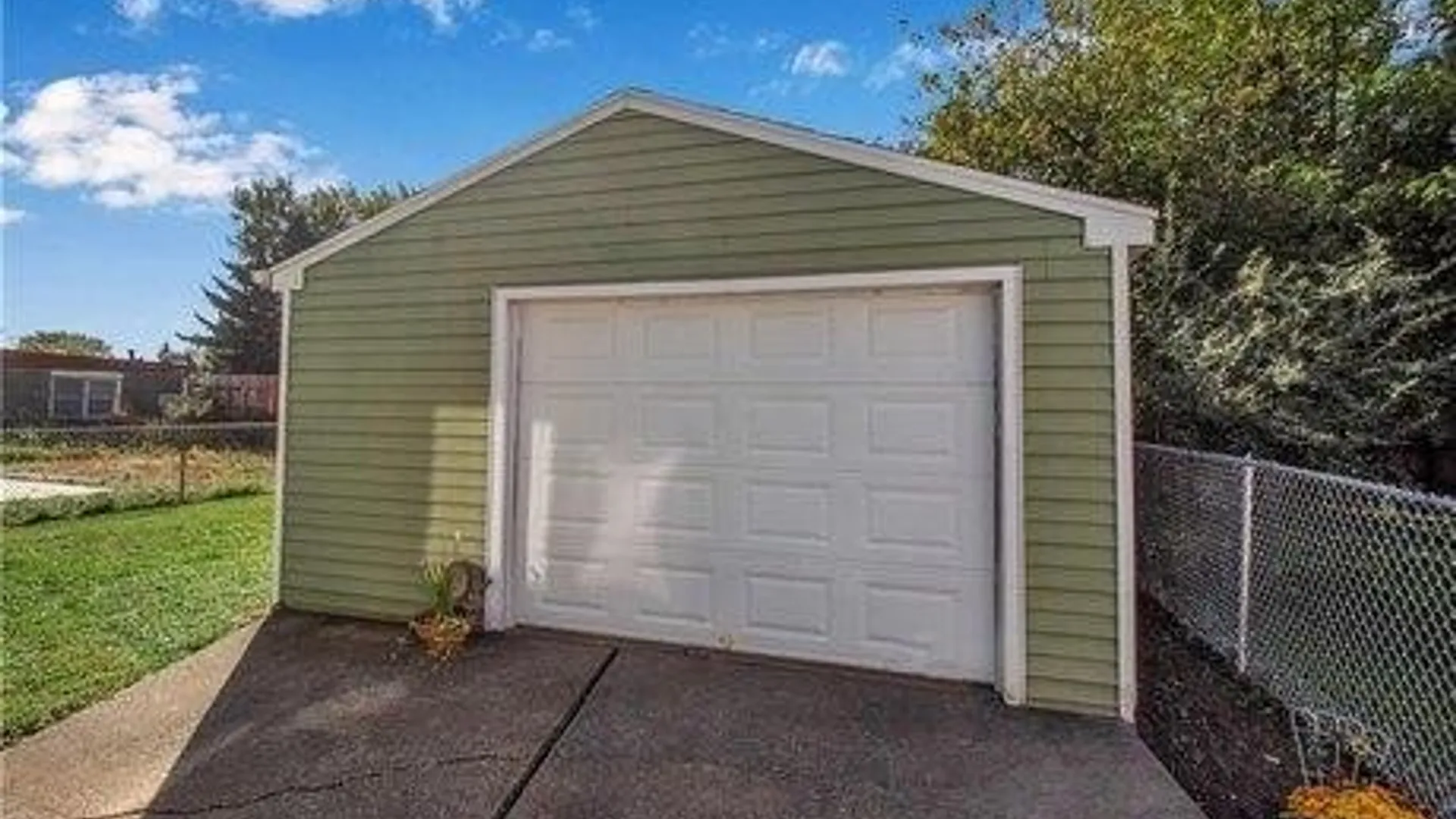 Property at 17 Houston Street, Buffalo, NY 14220 3