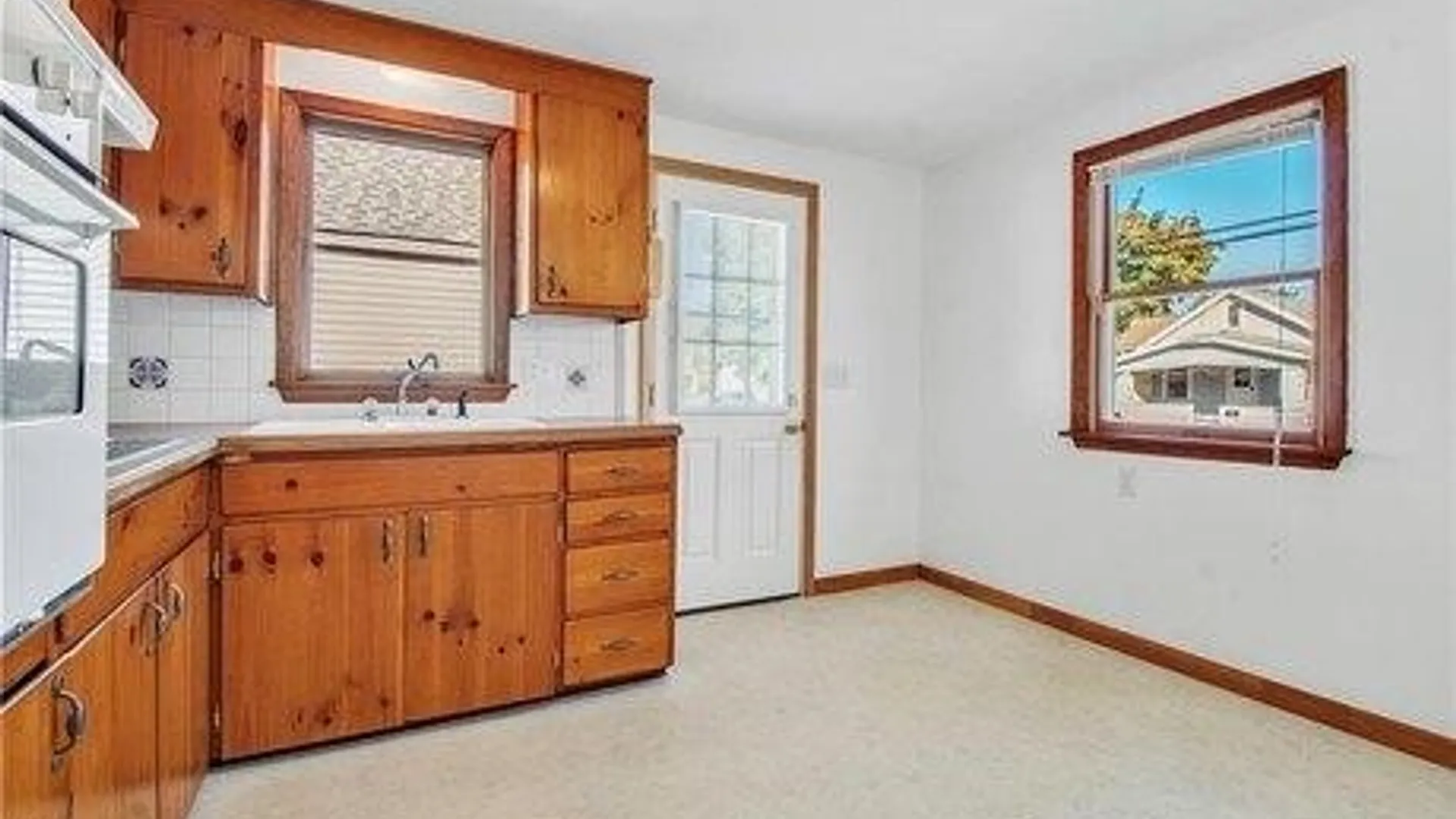 Property at 17 Houston Street, Buffalo, NY 14220 6