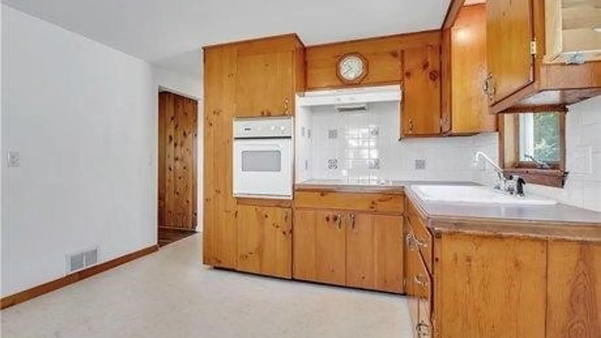 Property at 17 Houston Street, Buffalo, NY 14220 8