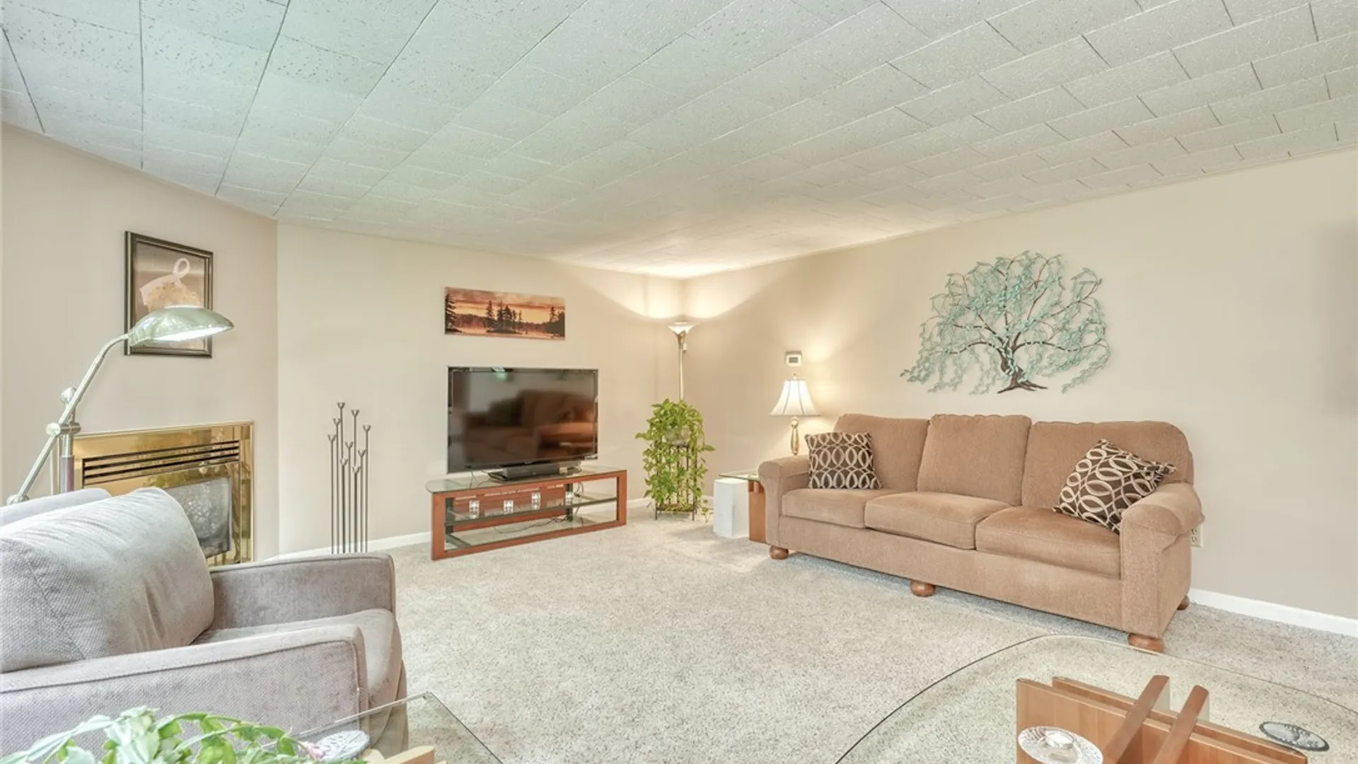 Property at 513 Glenview Court, Webster, NY 14580 12