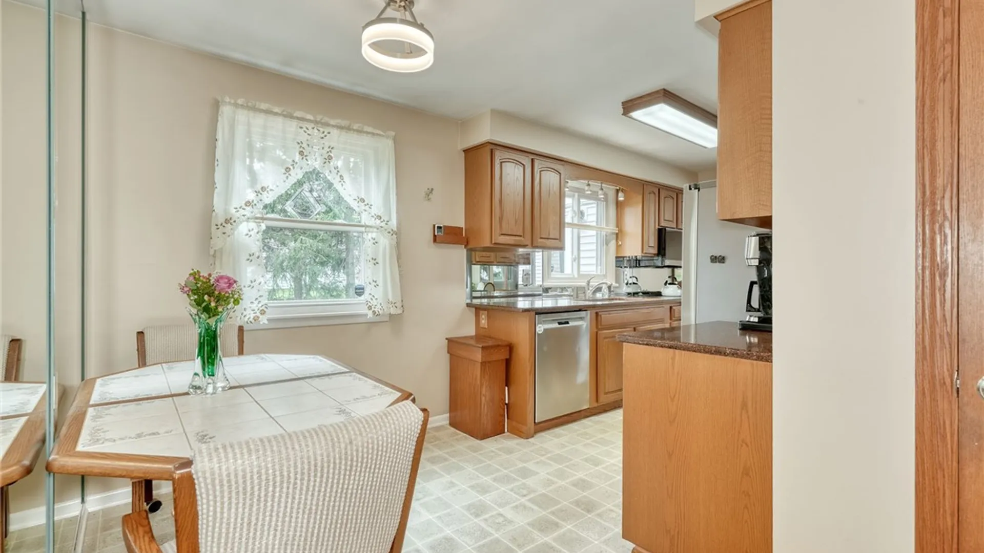 Property at 513 Glenview Court, Webster, NY 14580 24