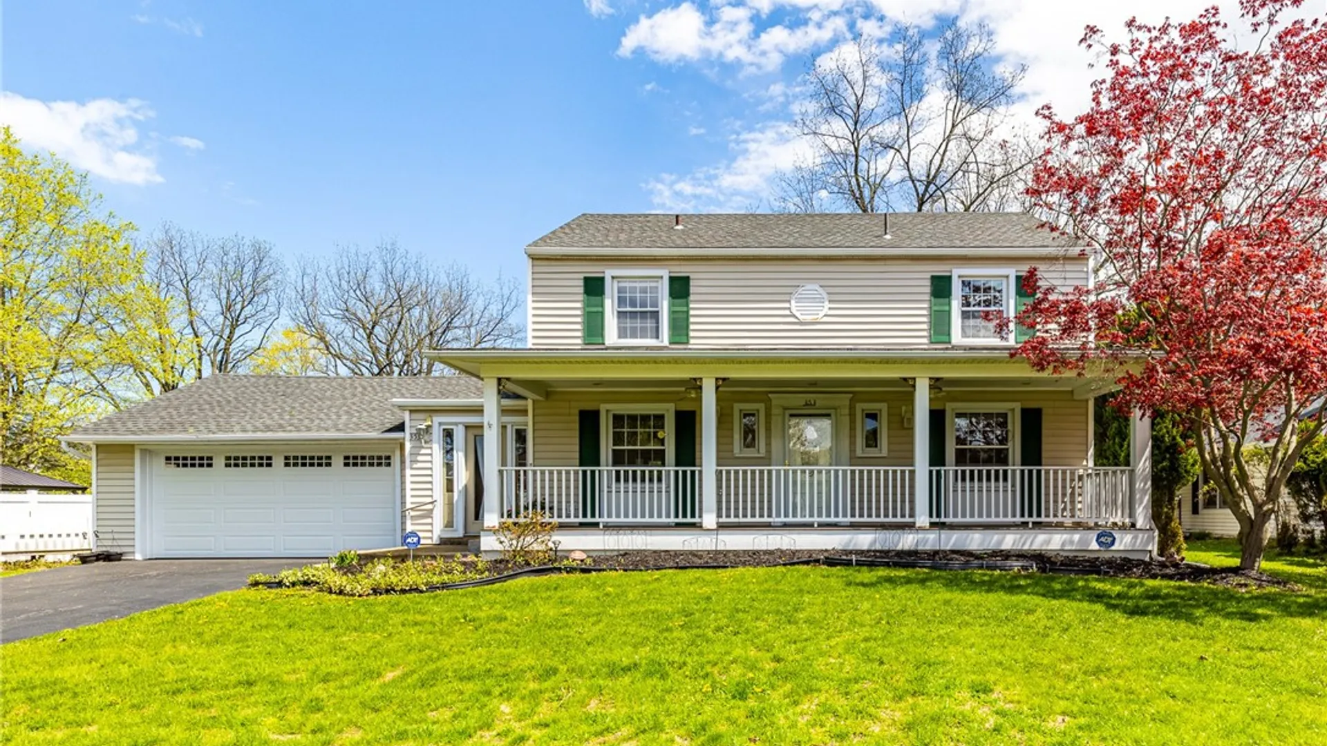Property at 353 Pinecrest Drive, Irondequoit, NY 14617 3