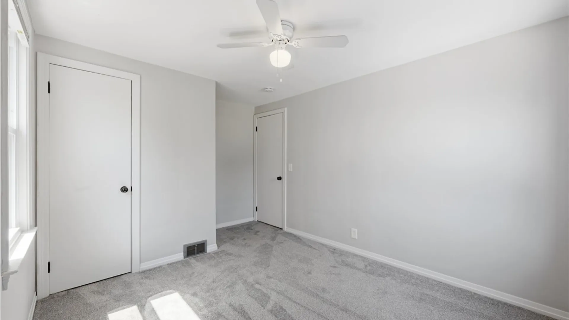 Property at 127 Chamberlin Drive, West Seneca, NY 14210 20