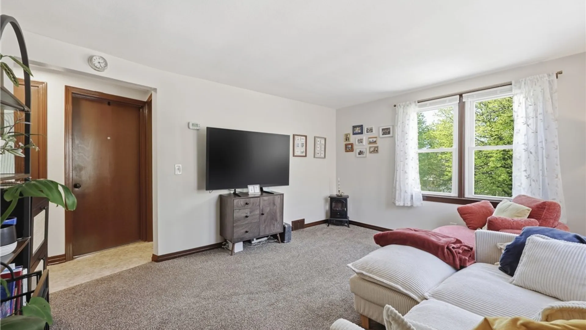 Property at 127 Chamberlin Drive, West Seneca, NY 14210 23