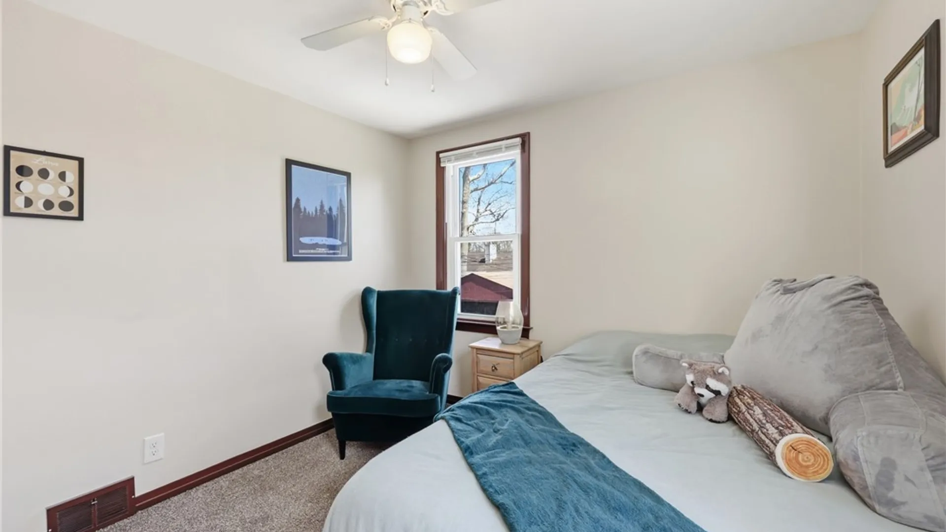 Property at 127 Chamberlin Drive, West Seneca, NY 14210 29