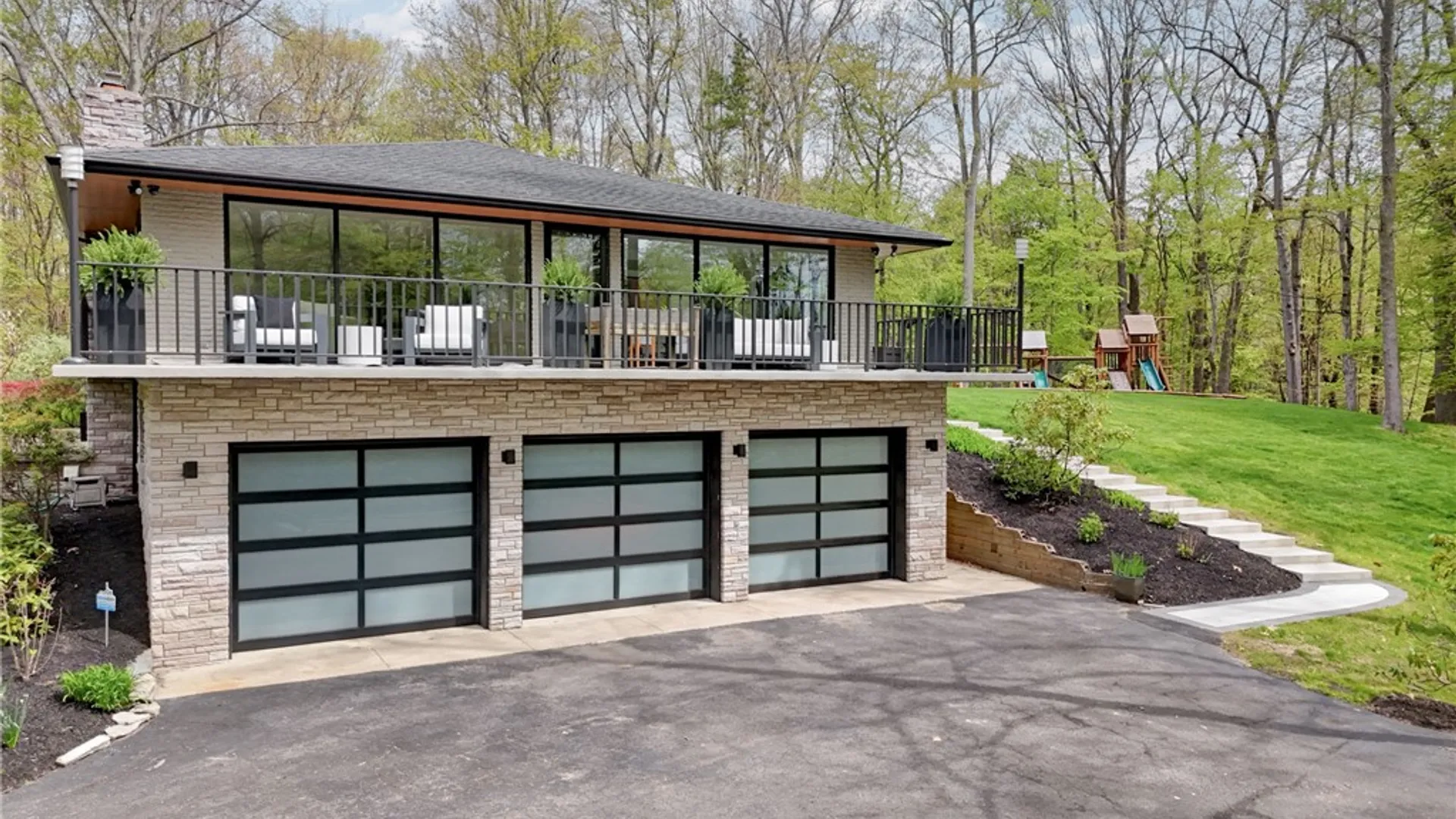 Property at 22 Lake Lacoma Drive, Perinton, NY 14534 5