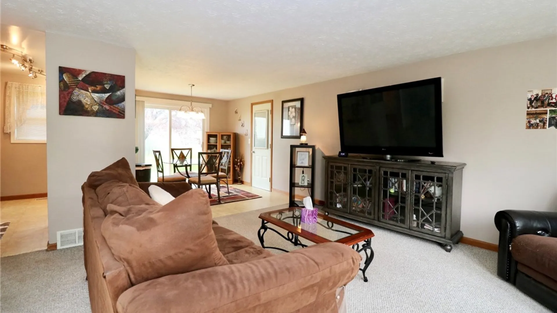 Property at 11 Glenside Way, Greece, NY 14612 13