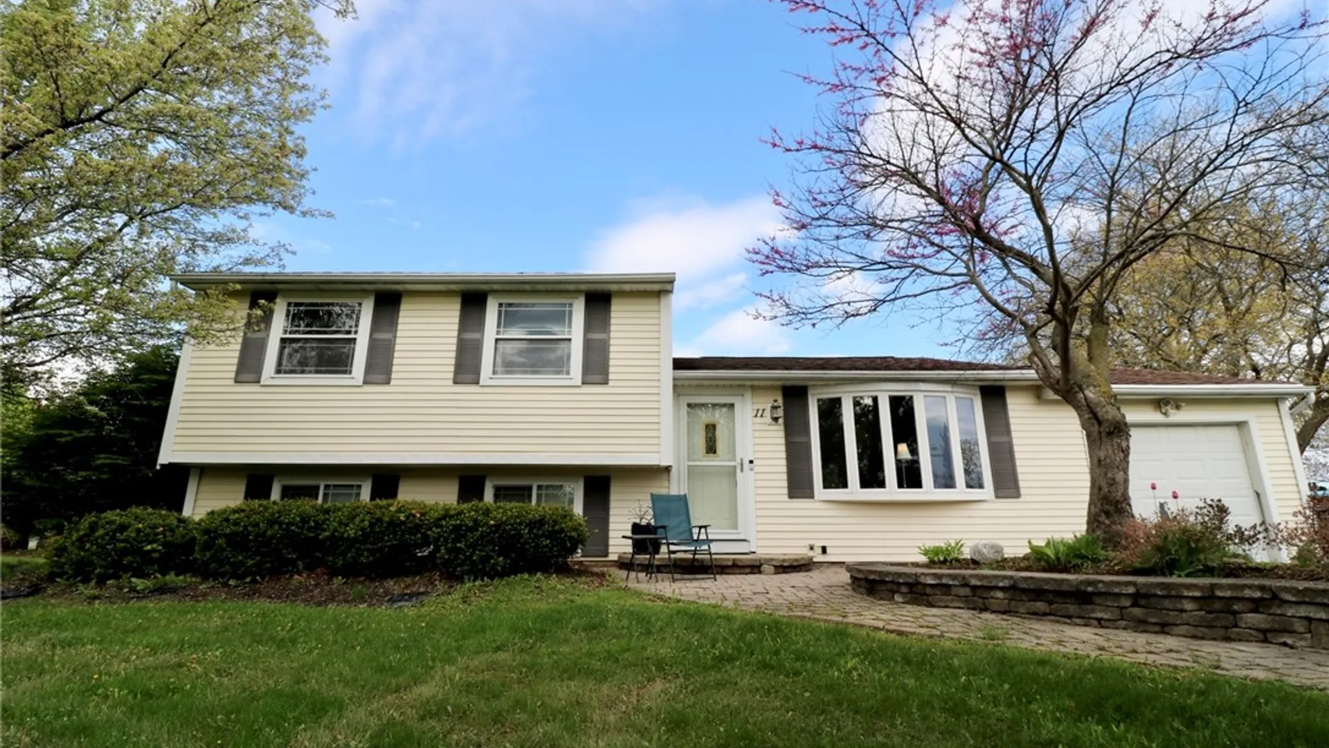 Property at 11 Glenside Way, Greece, NY 14612 2