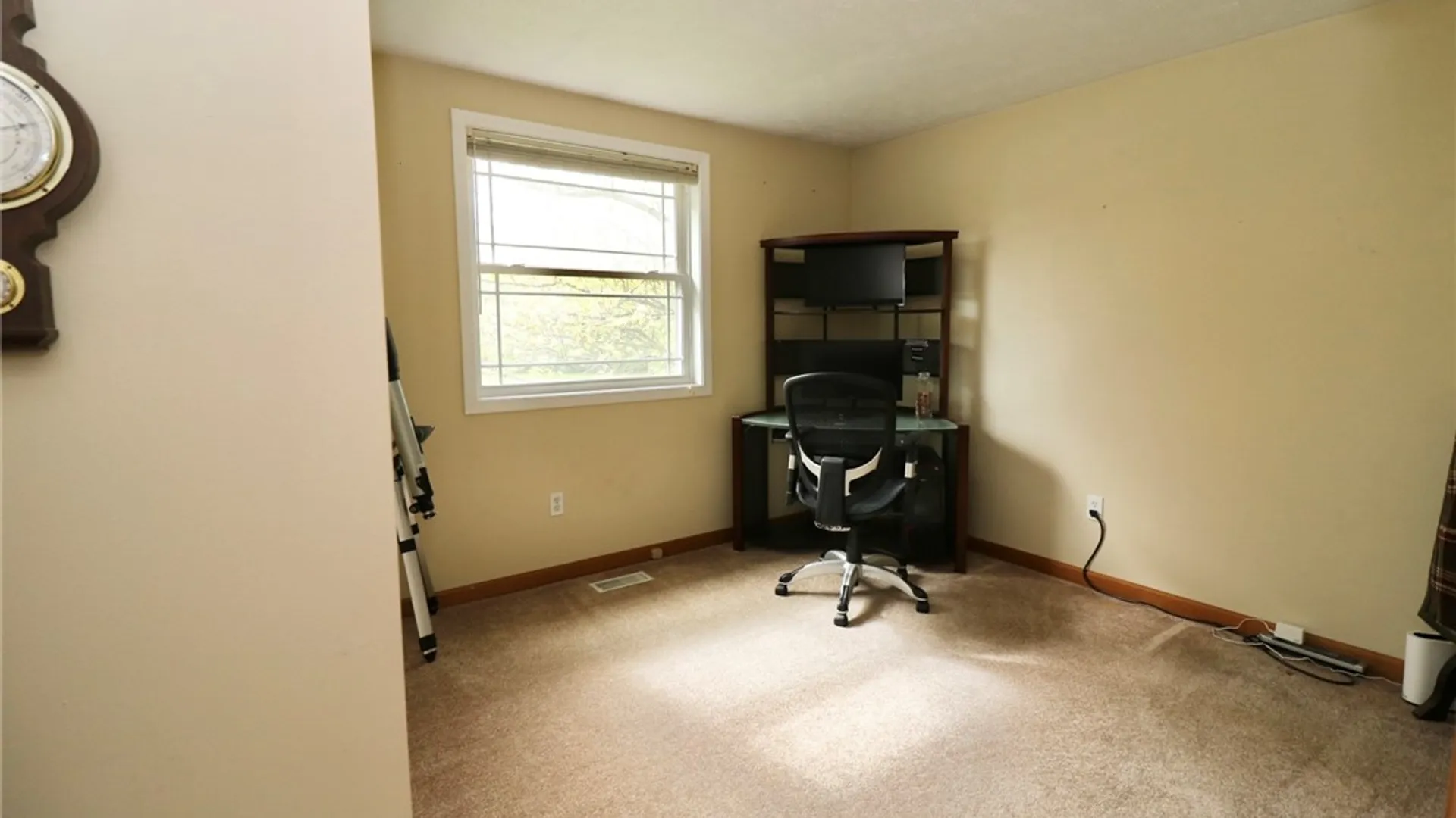 Property at 11 Glenside Way, Greece, NY 14612 23