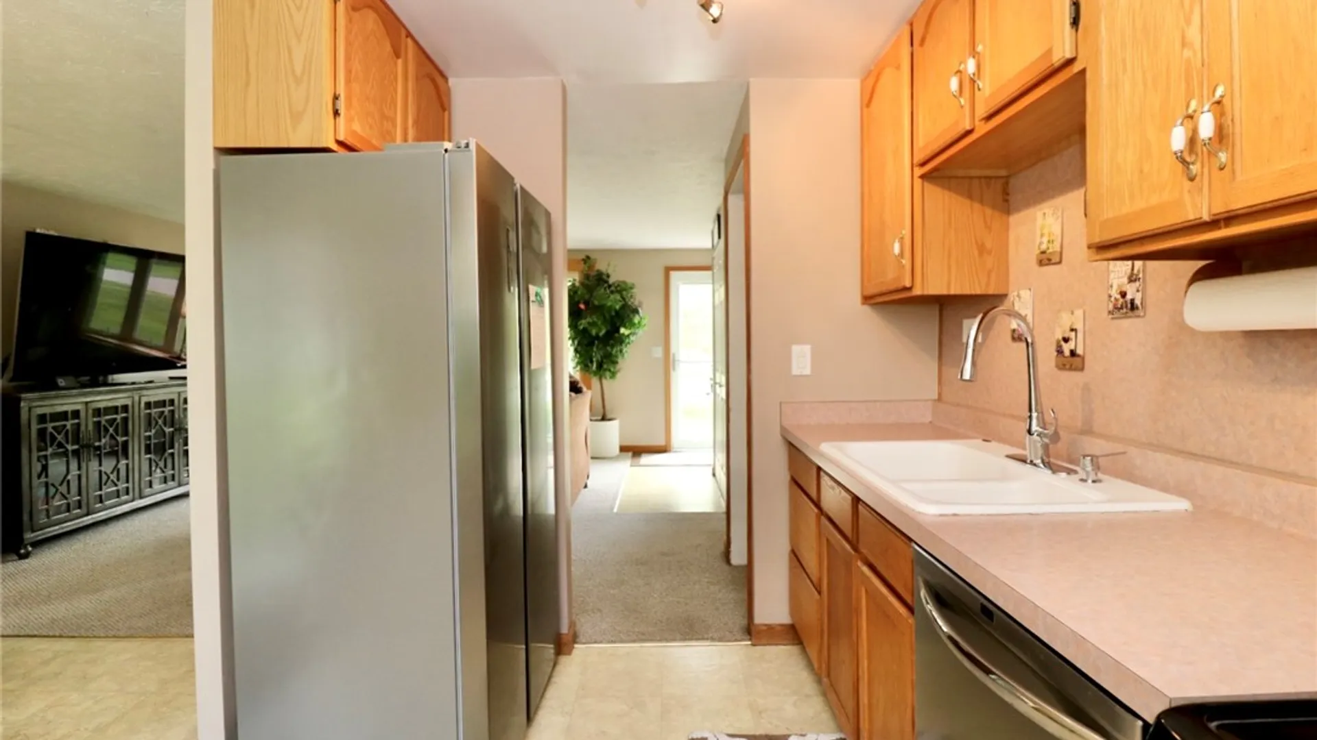 Property at 11 Glenside Way, Greece, NY 14612 8