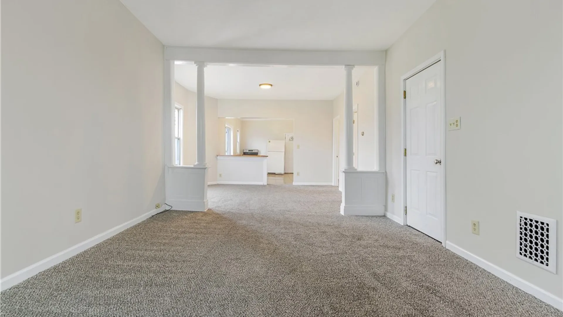 Property at 152 Wildwood Place, West Seneca, NY 14210 17