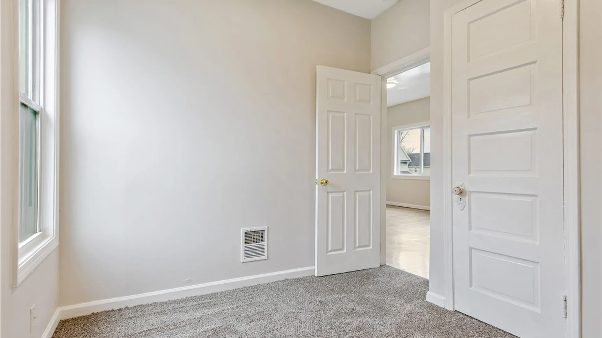 Property at 152 Wildwood Place, West Seneca, NY 14210 30
