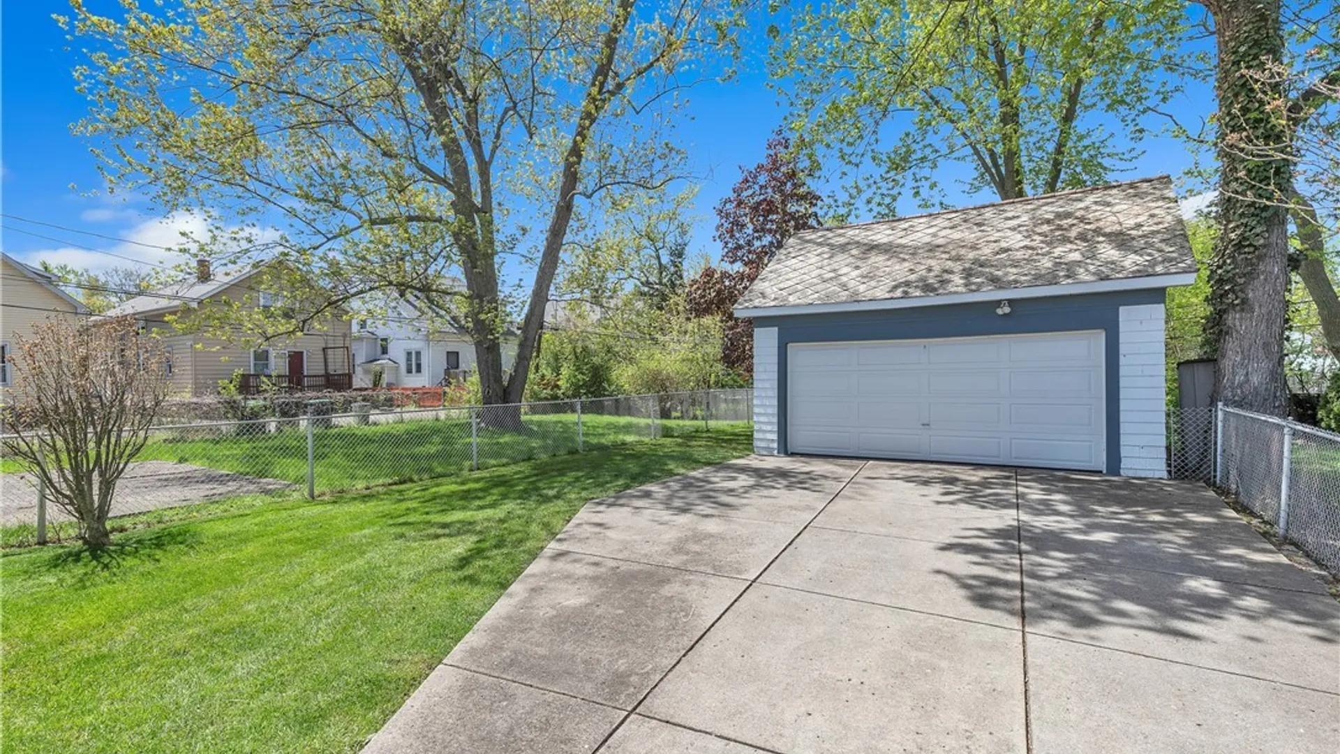 Property at 4 Hawthorne Ave, Tonawanda, NY 14223 6