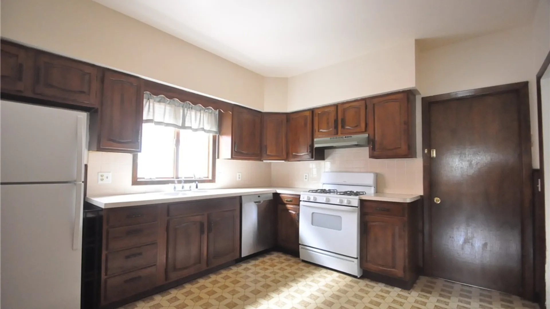 Property at 74 Norwalk Avenue, Buffalo, NY 14216 9
