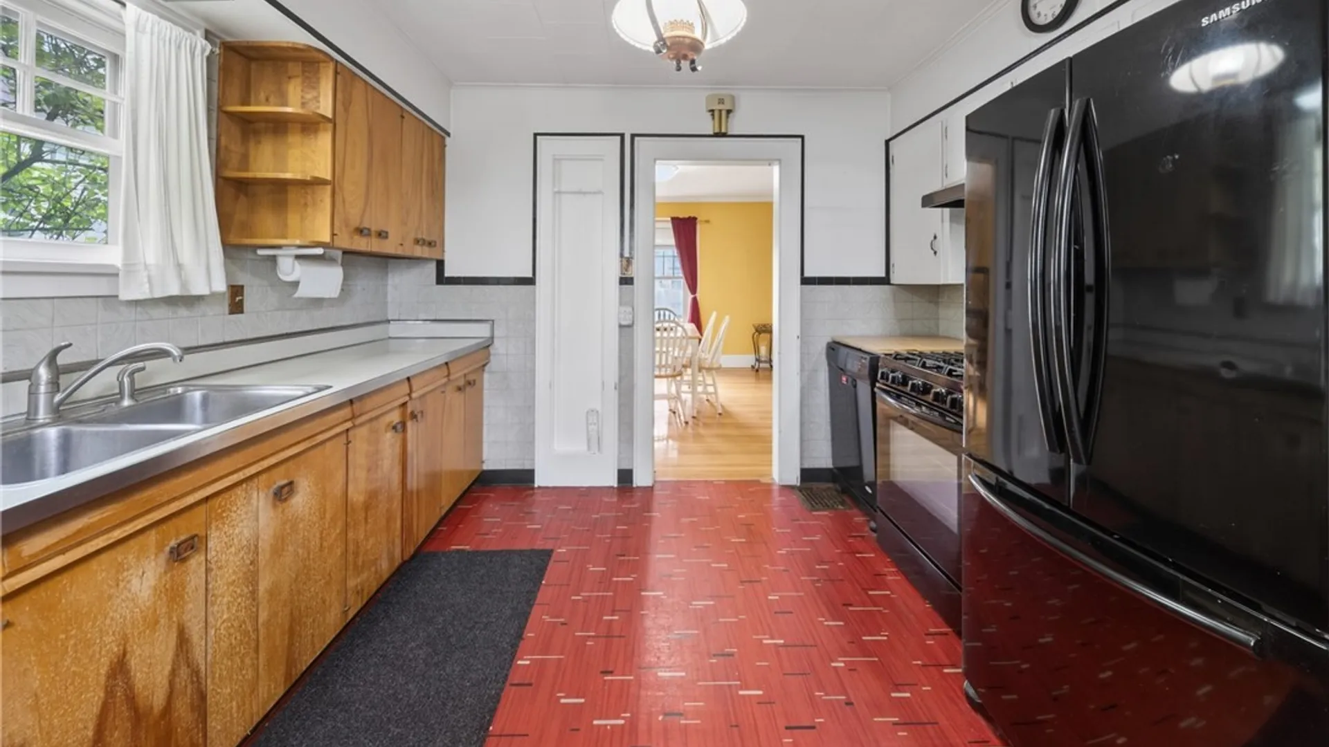Property at 521 Kensington Road, Syracuse, NY 13210 12