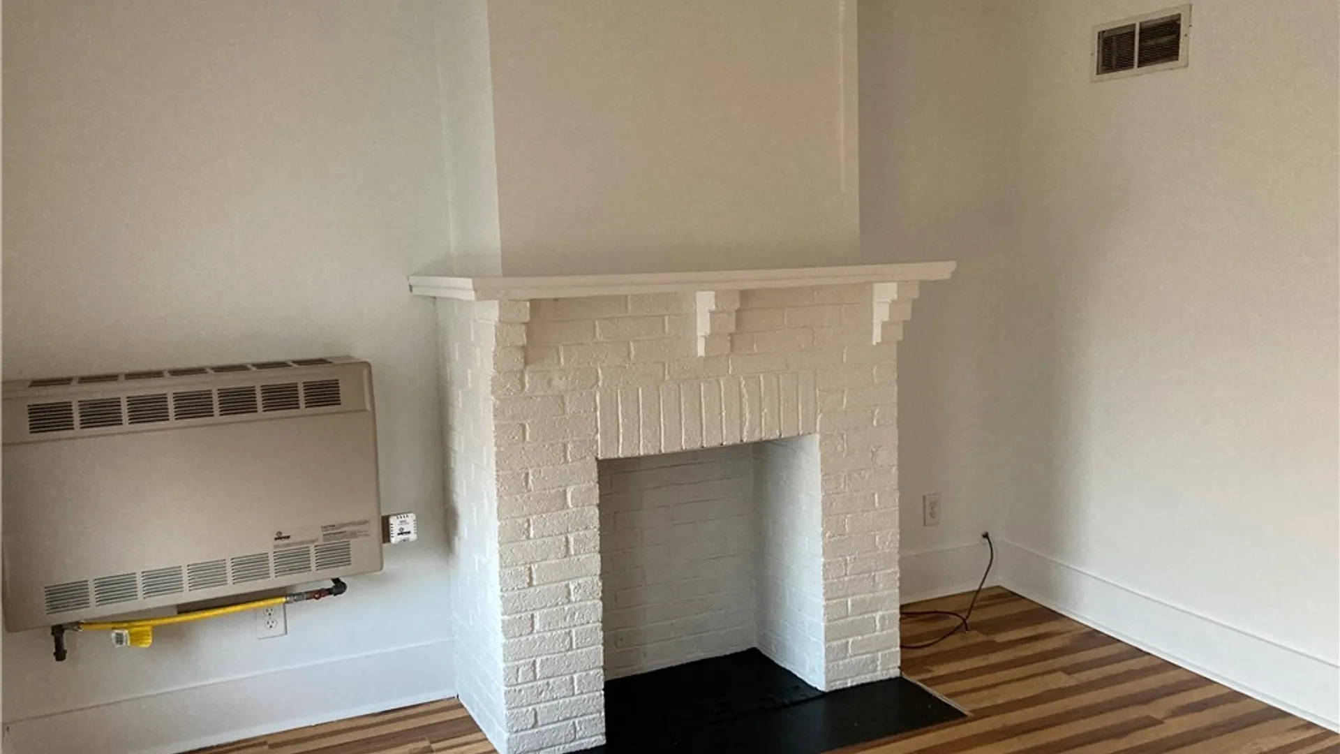 Property at 76 Tracy Street, Buffalo, NY 14201 2