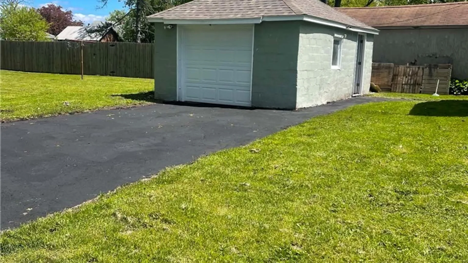 Property at 334 Richfield Boulevard, Salina, NY 13211 4
