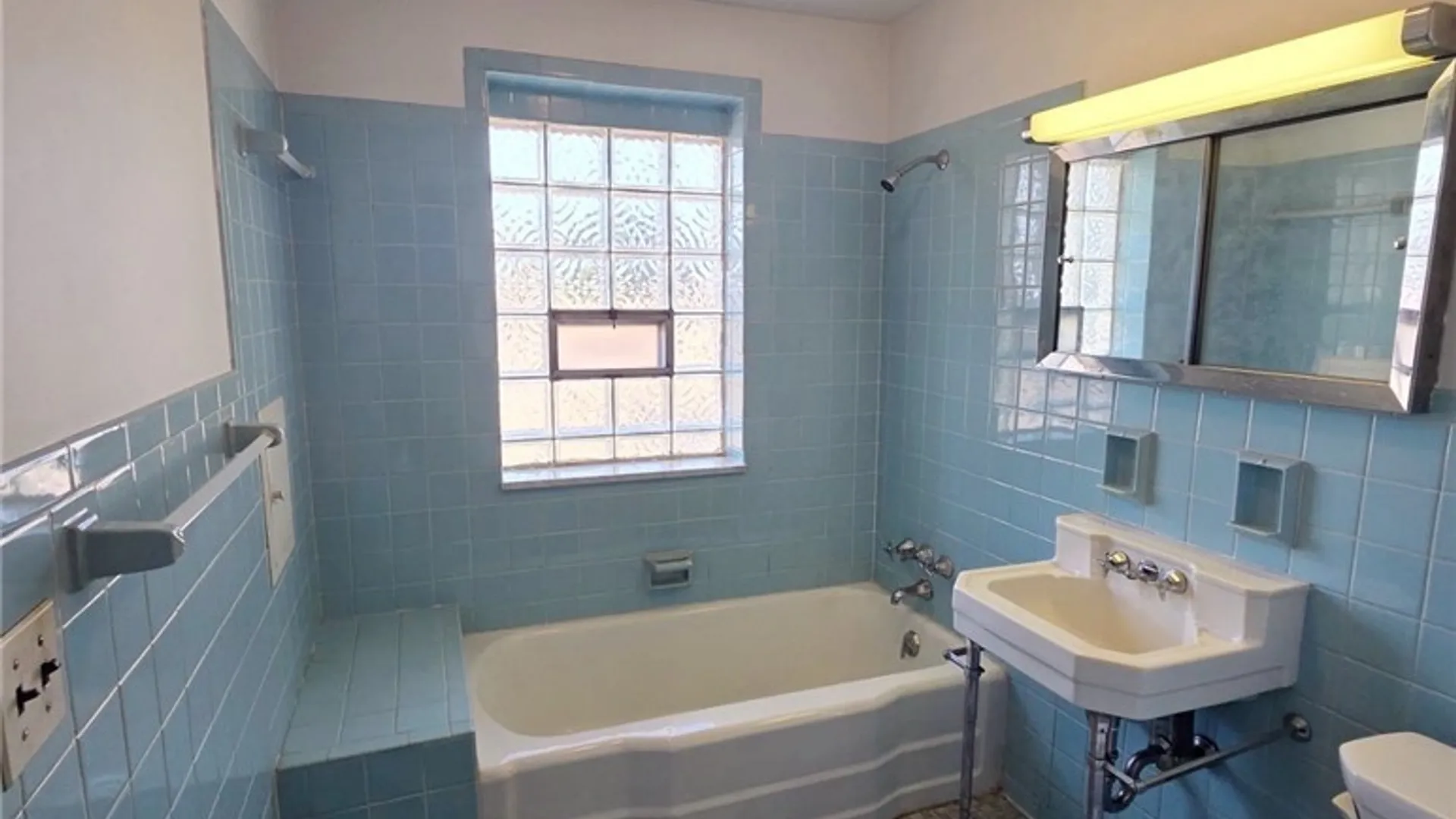 Property at 181 Willett Street, Buffalo, NY 14206 10