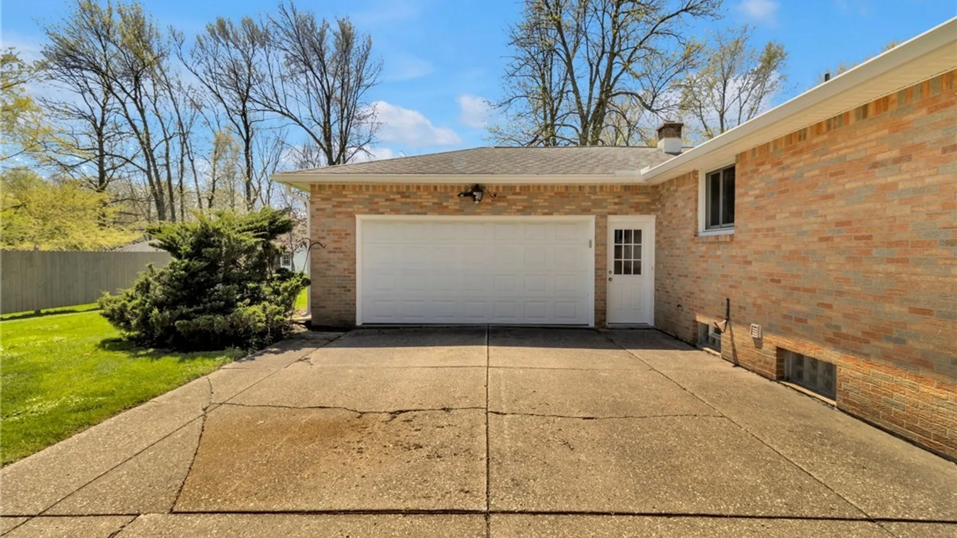 Property at 2204 Forest Road, Amherst, NY 14221 34