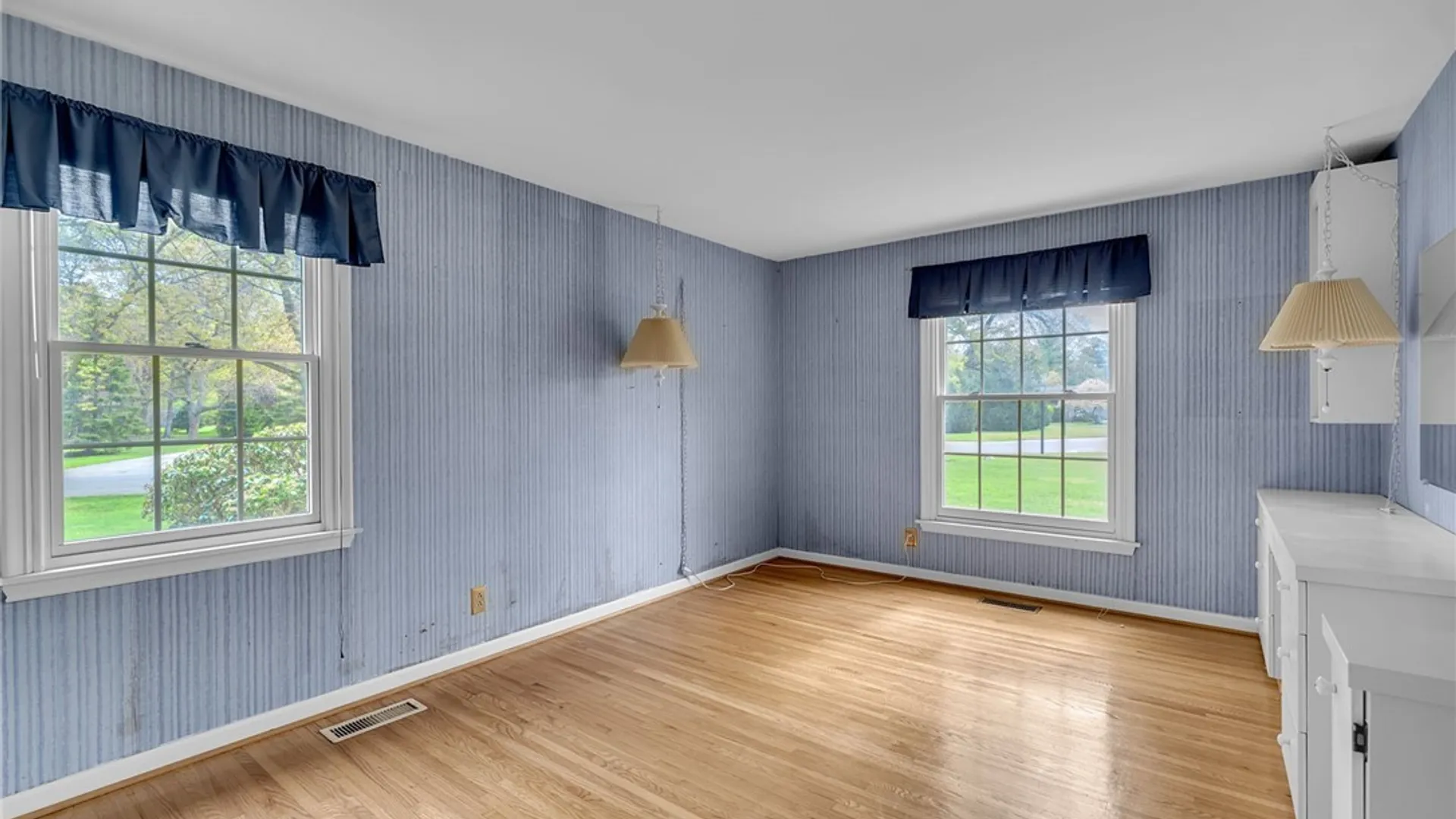 Property at 60 Knollwood Lane, Amherst, NY 14221 25