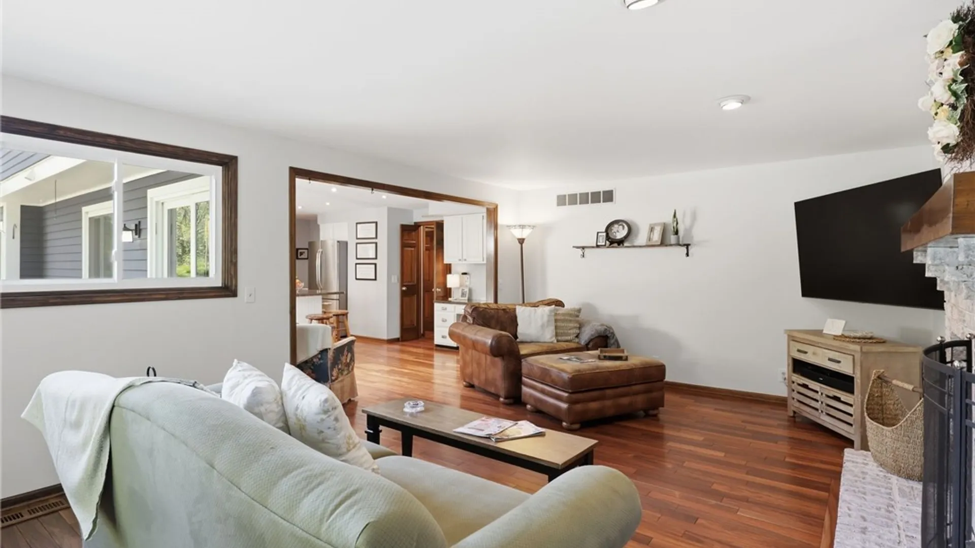 Property at 3 Fenimore Drive, Pittsford, NY 14534 19