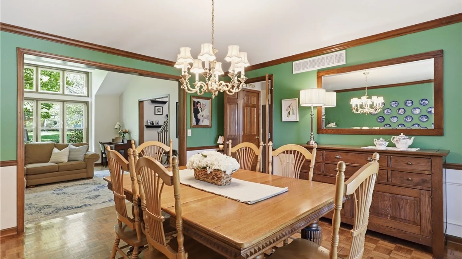 Property at 3 Fenimore Drive, Pittsford, NY 14534 22