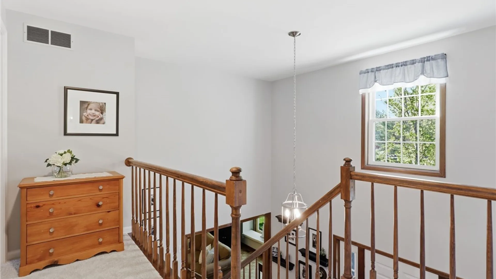Property at 3 Fenimore Drive, Pittsford, NY 14534 26