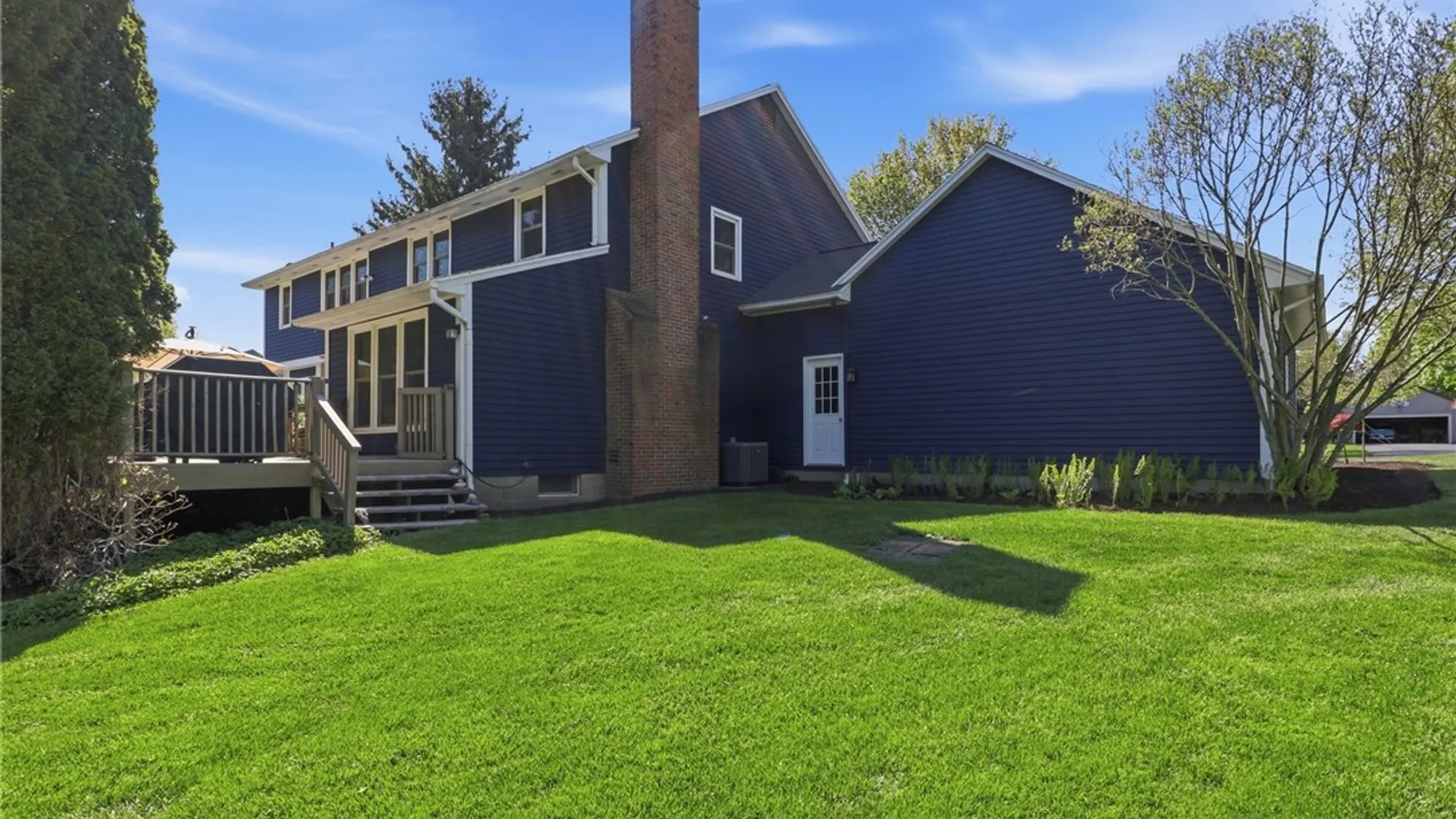 Property at 3 Fenimore Drive, Pittsford, NY 14534 47
