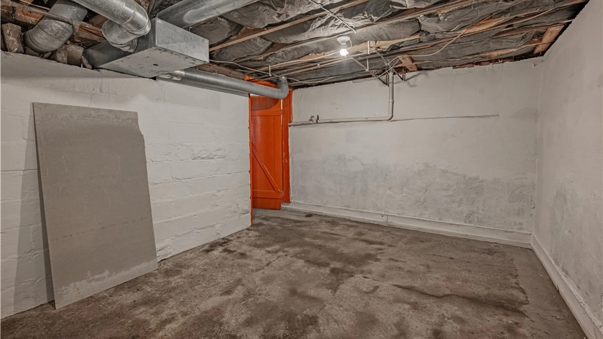 Property at 7 Woodlawn Avenue, Lancaster, NY 14086 41