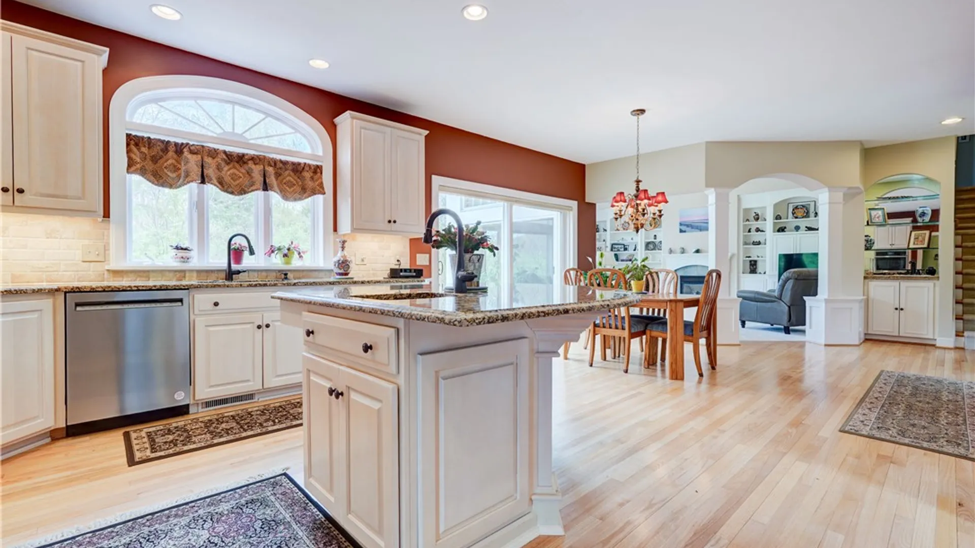Property at 20 Sunrise Hill, Pittsford, NY 14534 16