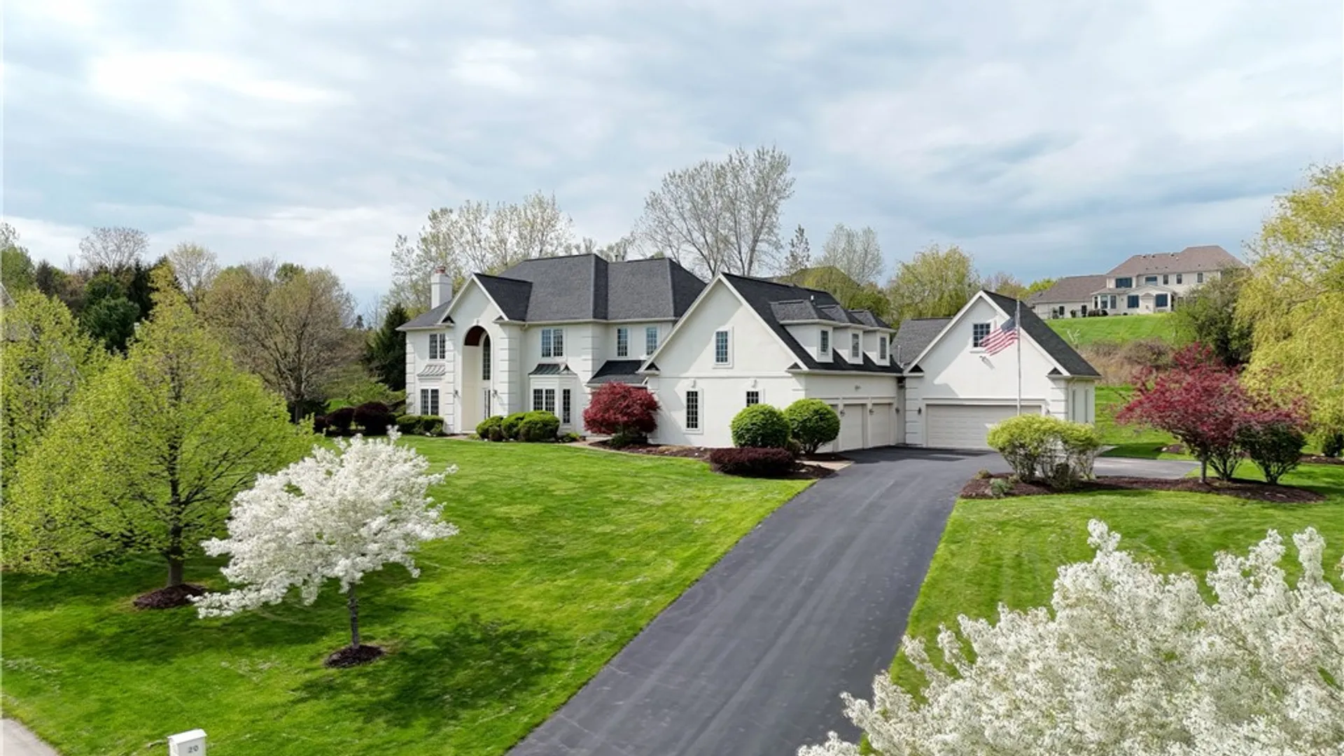 Property at 20 Sunrise Hill, Pittsford, NY 14534 2