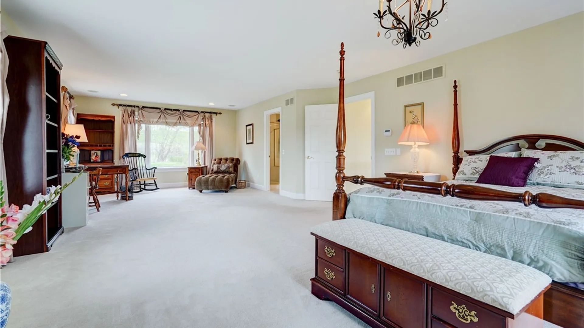 Property at 20 Sunrise Hill, Pittsford, NY 14534 33