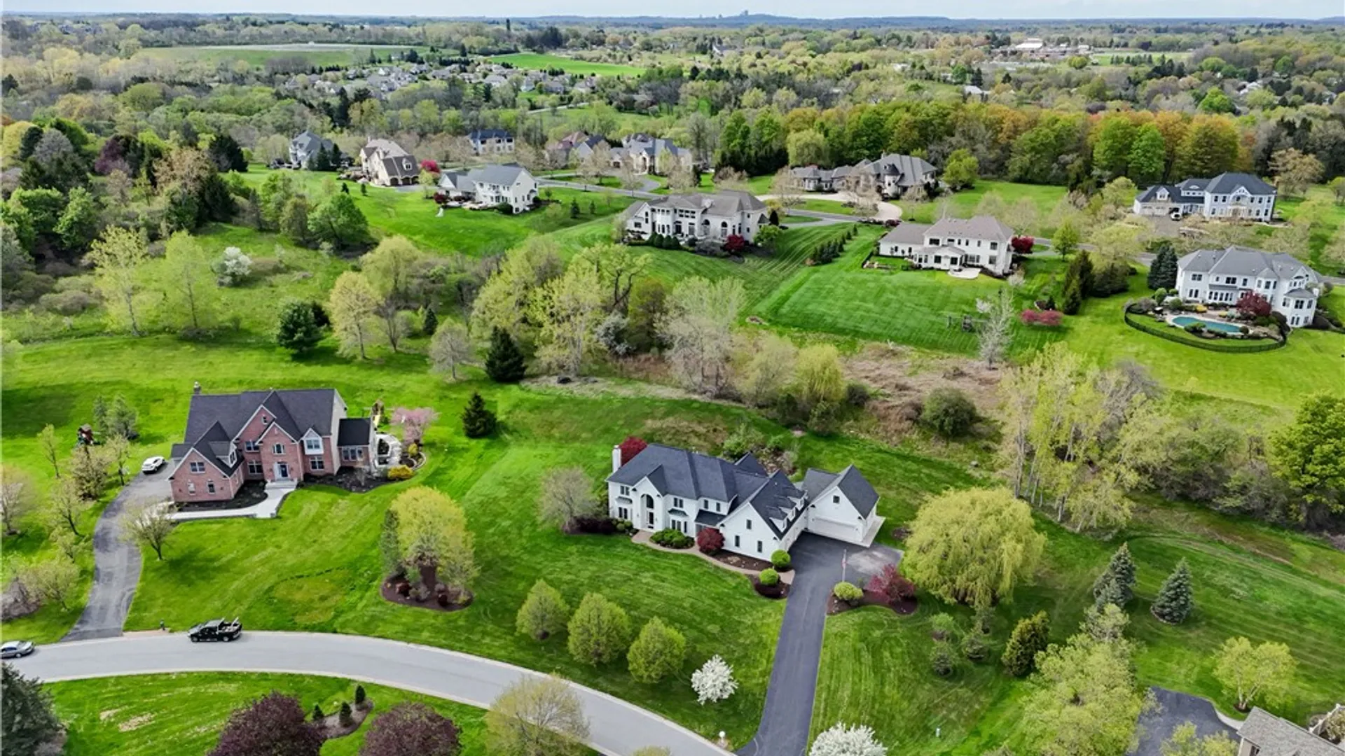 Property at 20 Sunrise Hill, Pittsford, NY 14534 5