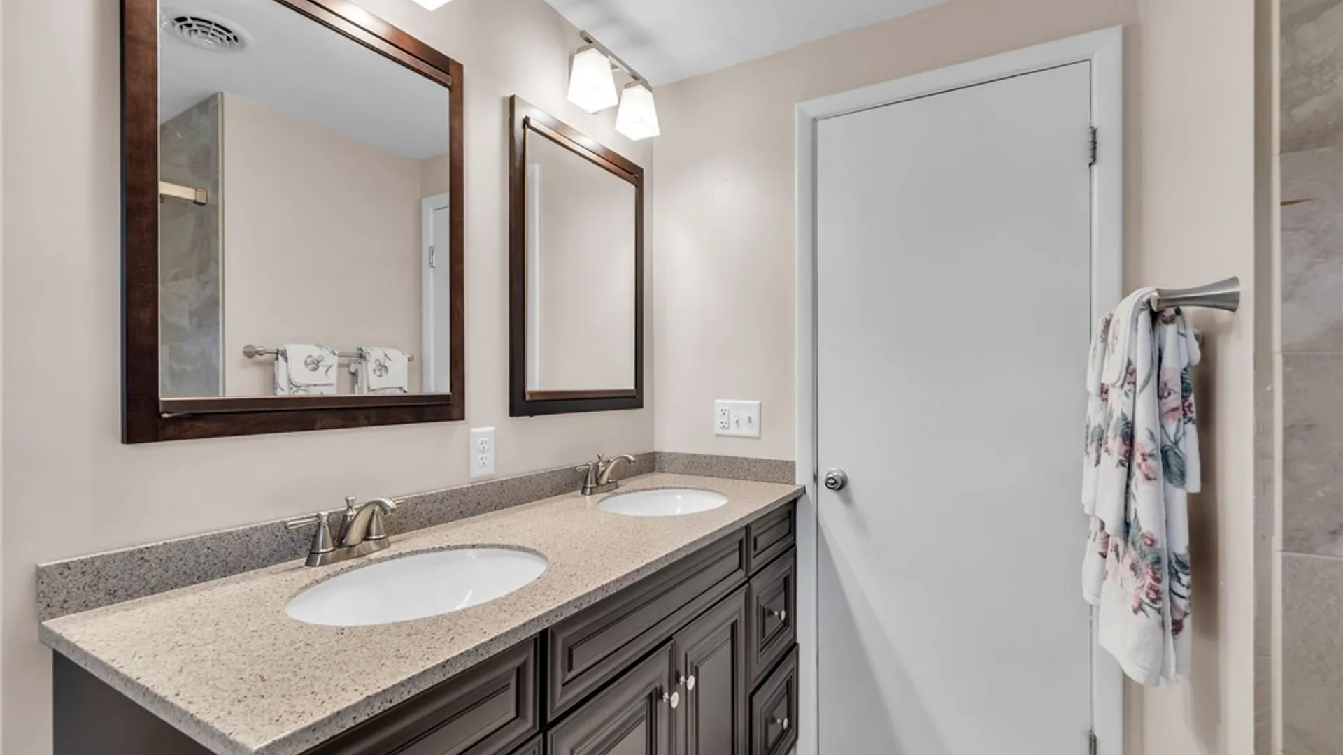 Property at 203 Lou Ann Drive, Cheektowaga, NY 14043 19