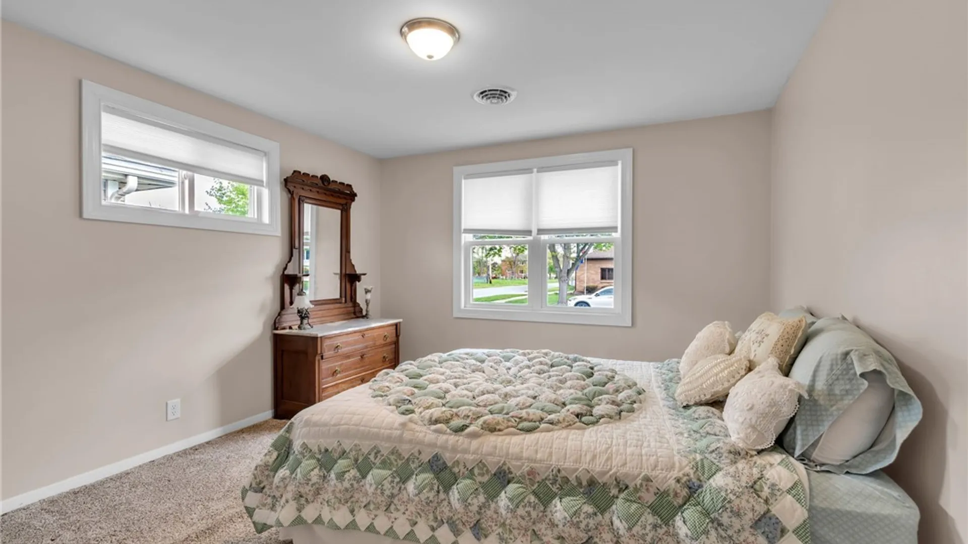 Property at 203 Lou Ann Drive, Cheektowaga, NY 14043 21