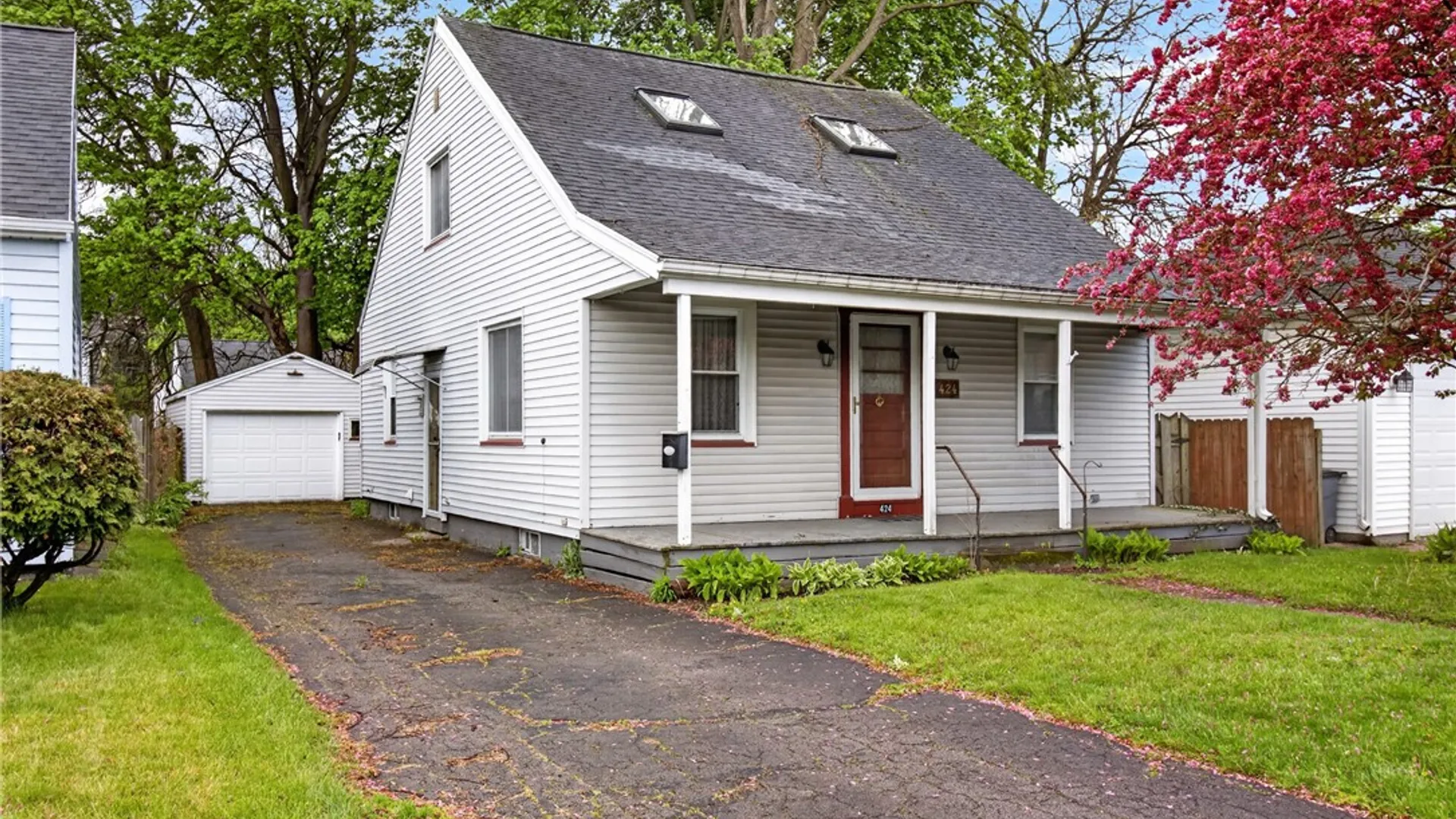 Property at 424 Spruce Street, East Rochester, NY 14445 2
