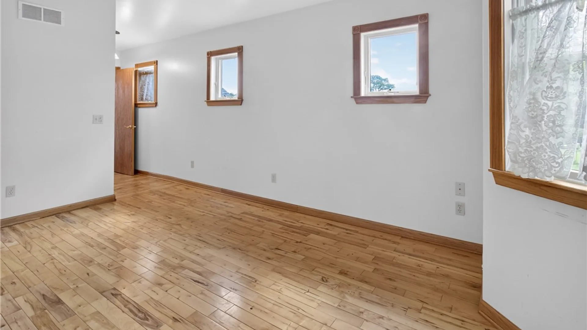 Property at 424 Spruce Street, East Rochester, NY 14445 31