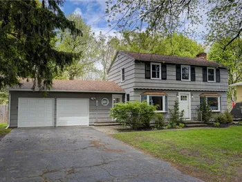Property at 38 Plaza Dr, Irondequoit, NY 14617