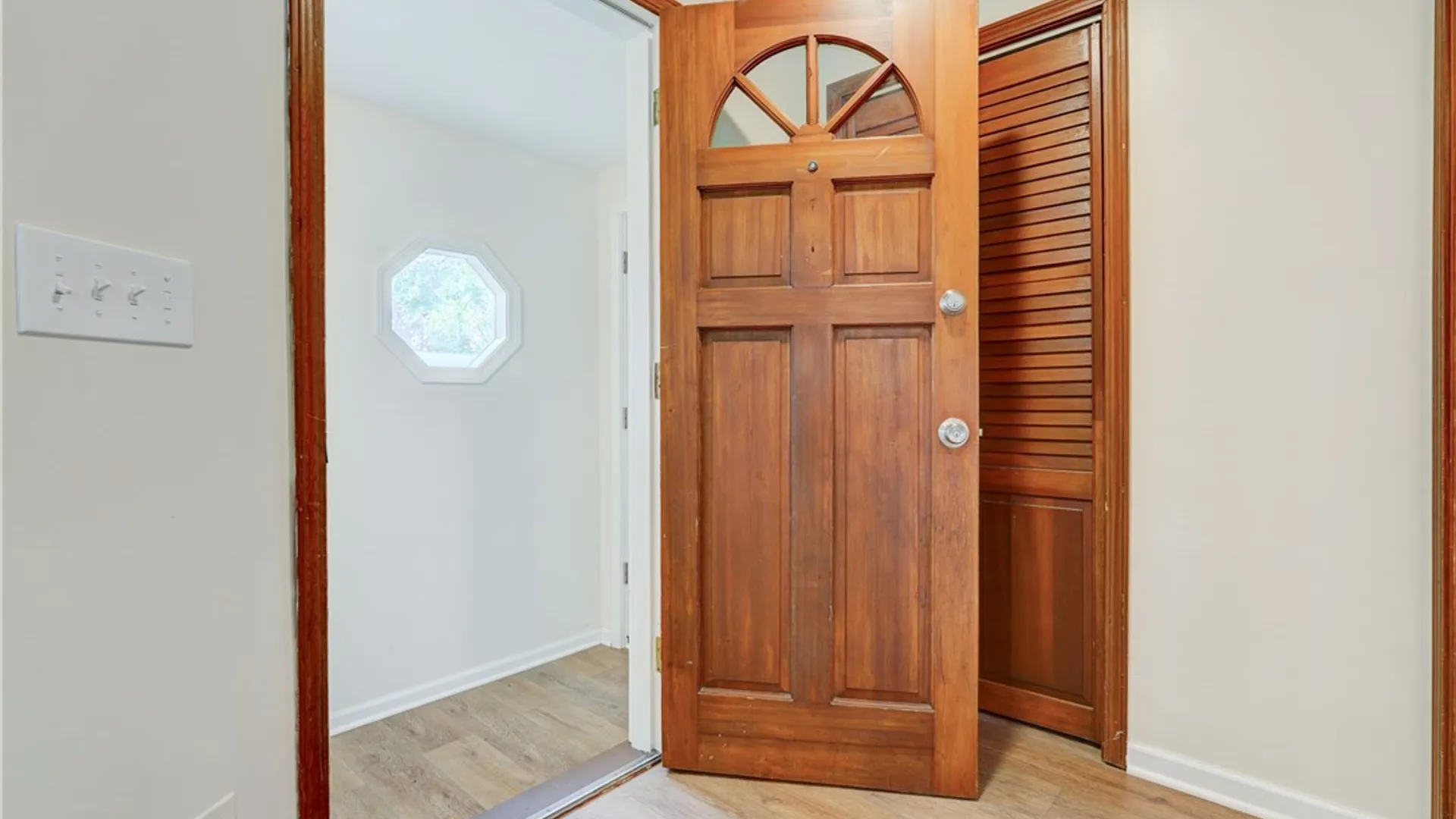 Property at 38 Plaza Dr, Irondequoit, NY 14617 27